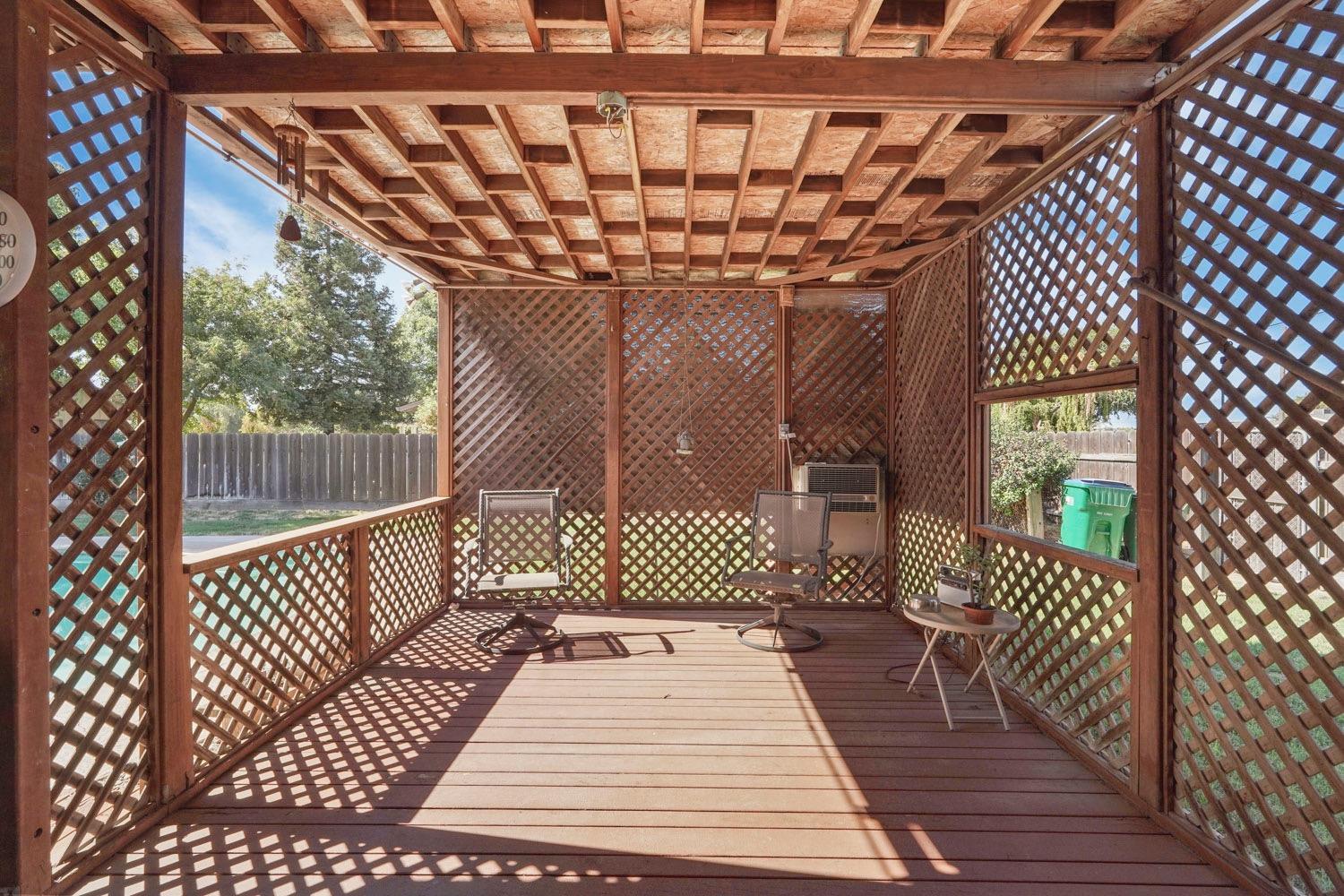 20915 Oleander Avenue