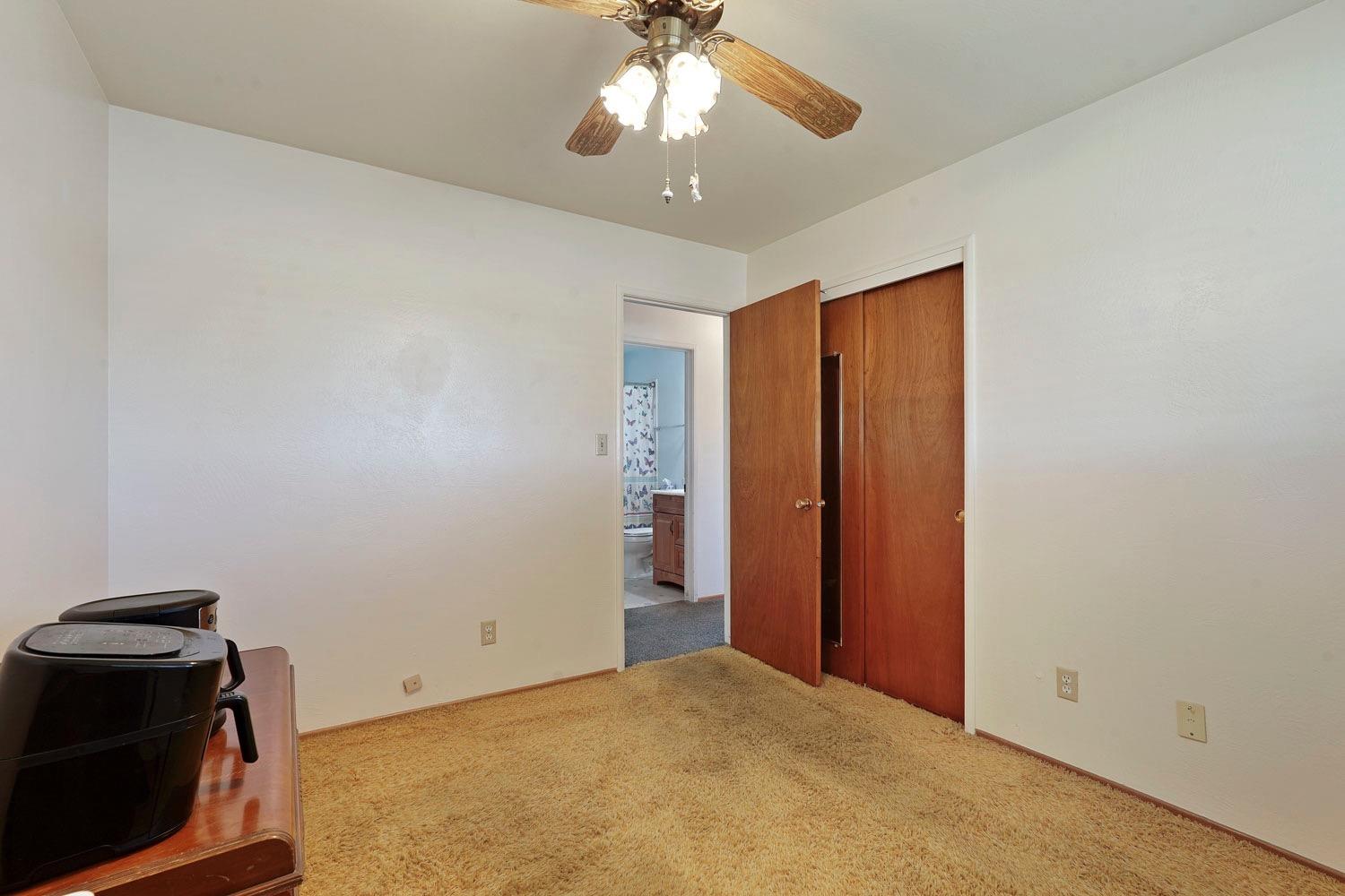 20915 Oleander Avenue