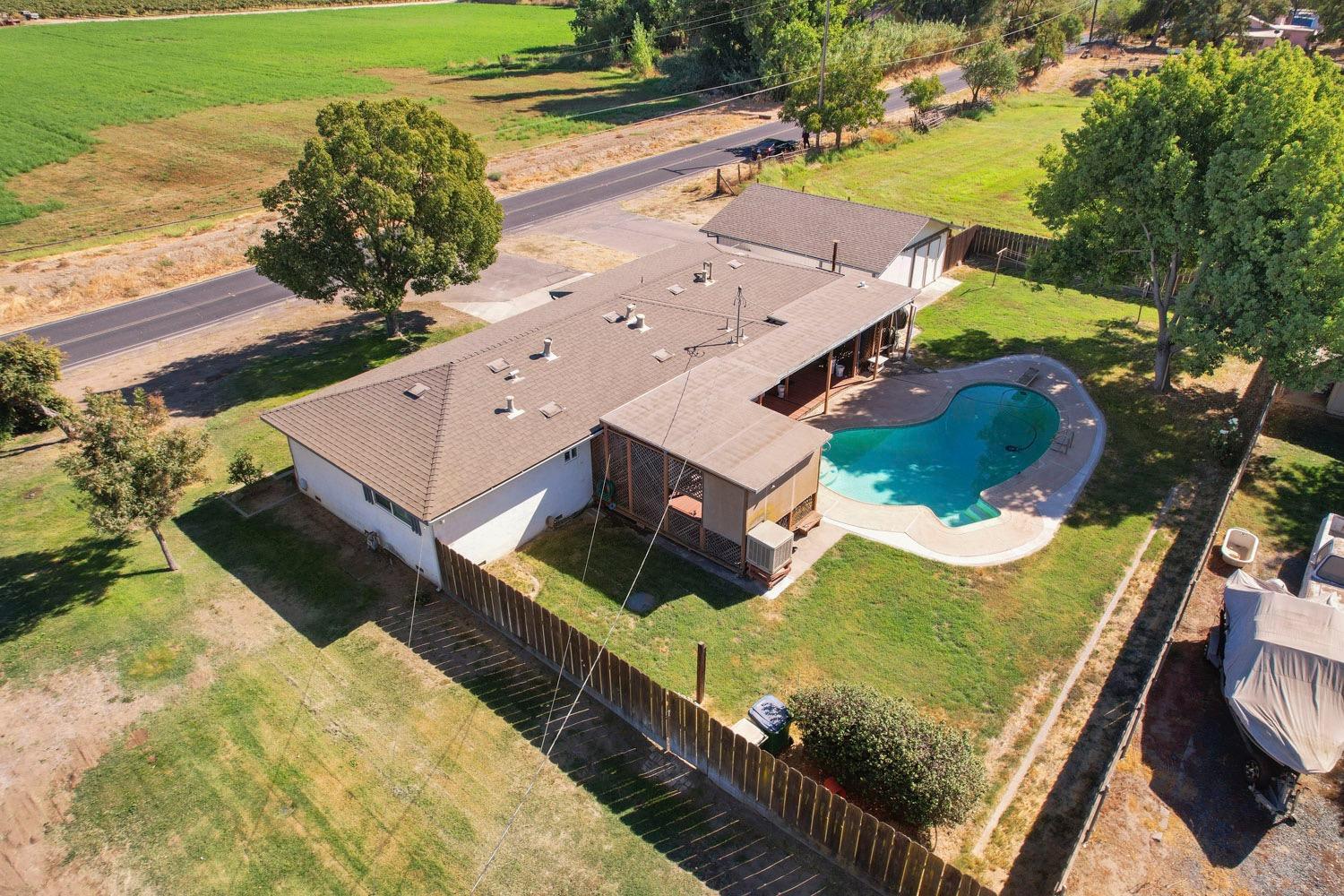 20915 Oleander Avenue