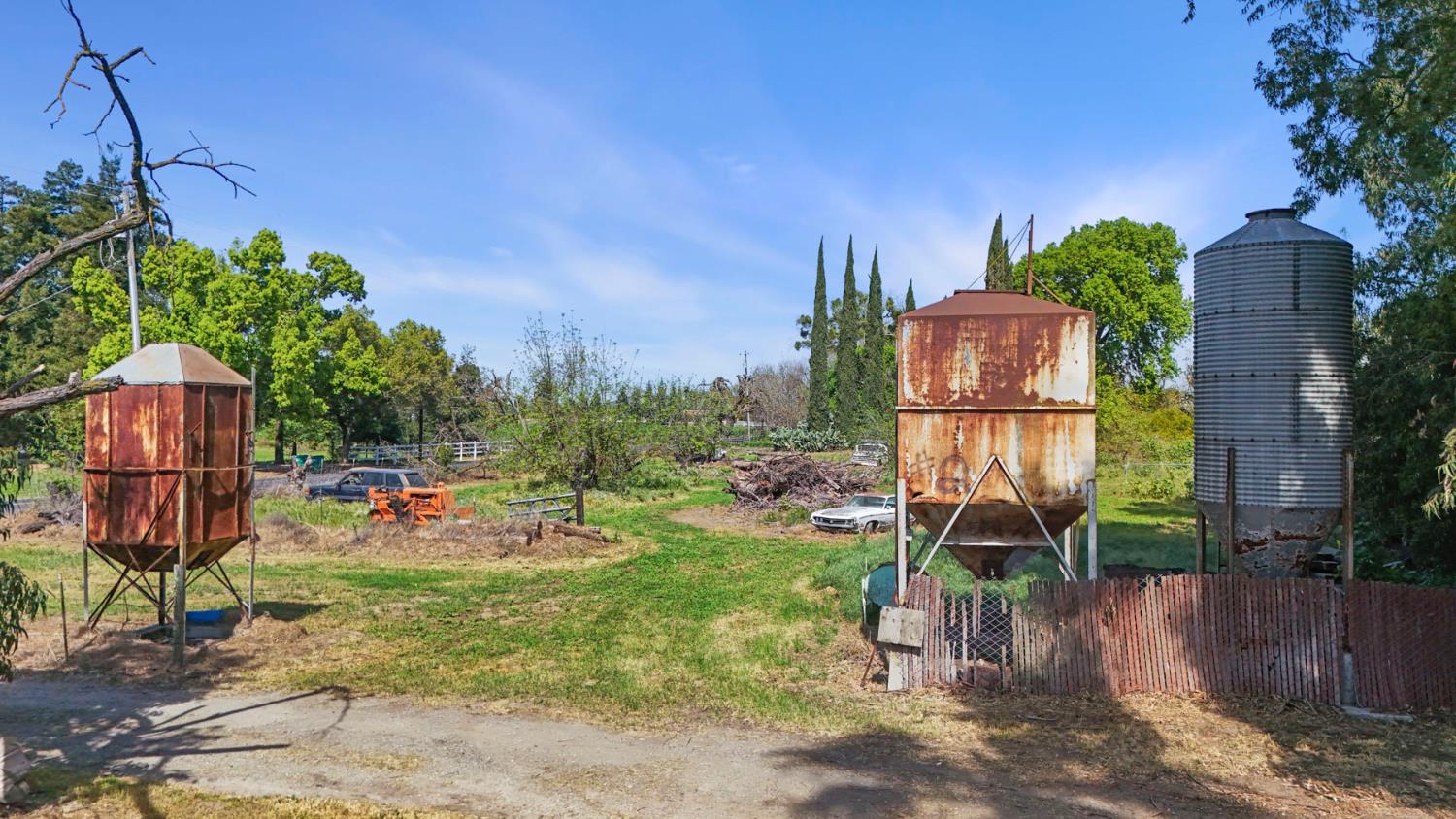 21398 Oleander Avenue