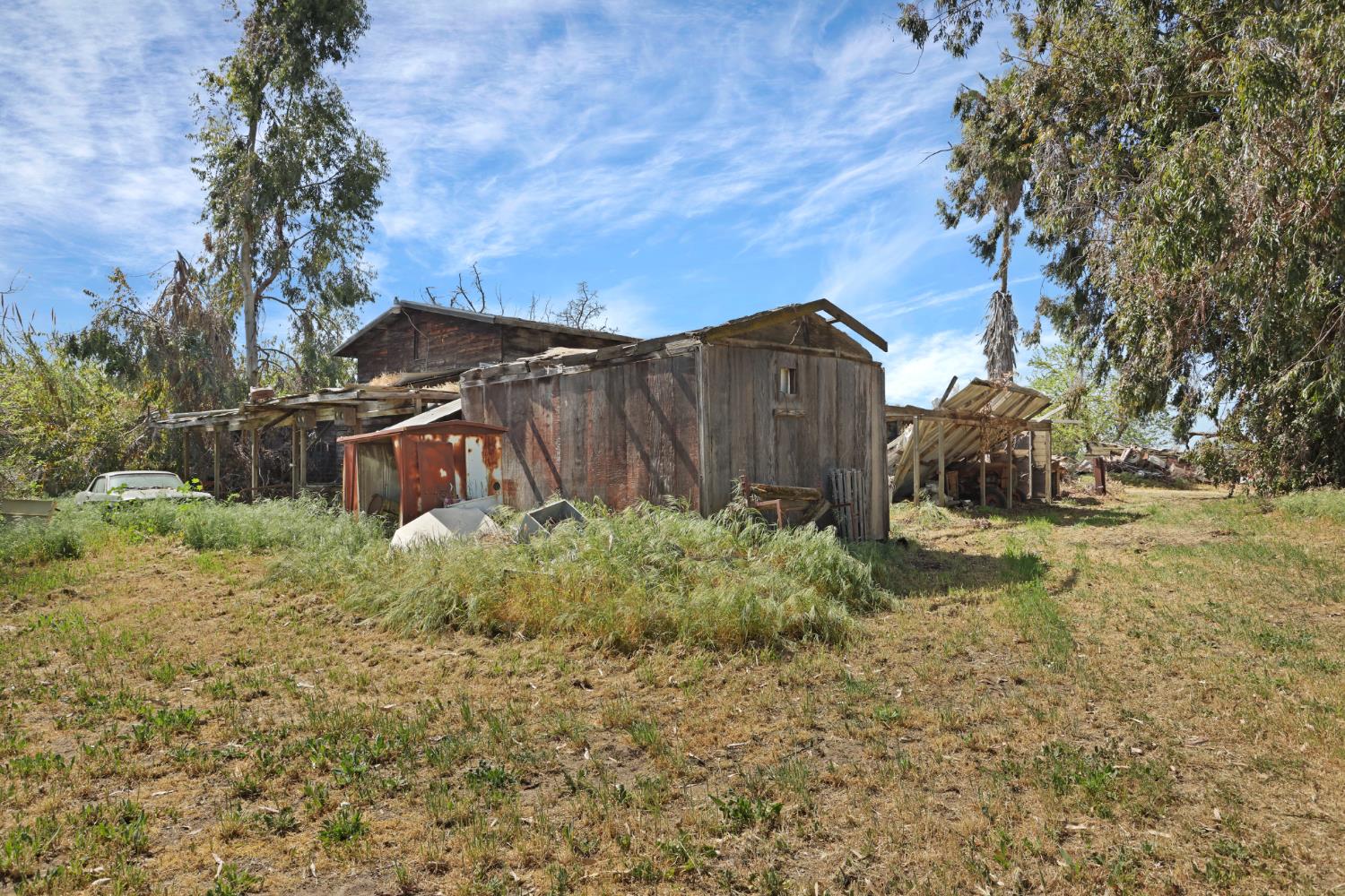 21398 Oleander Avenue