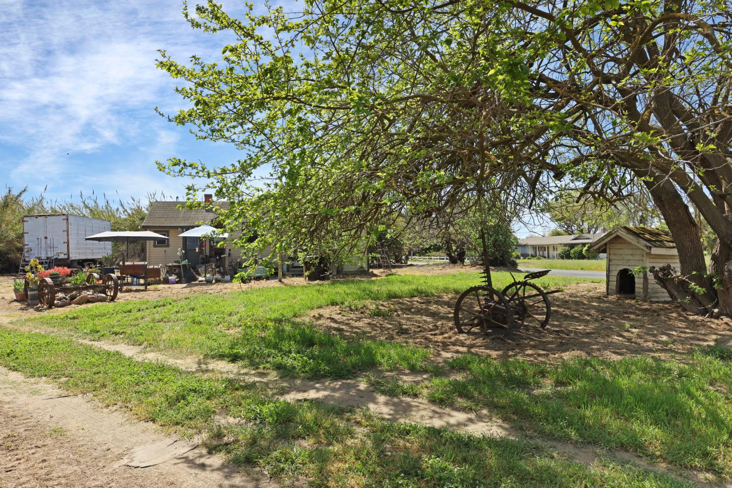 21398 Oleander Avenue