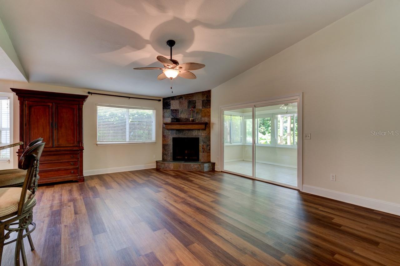 502 OSPREY LN