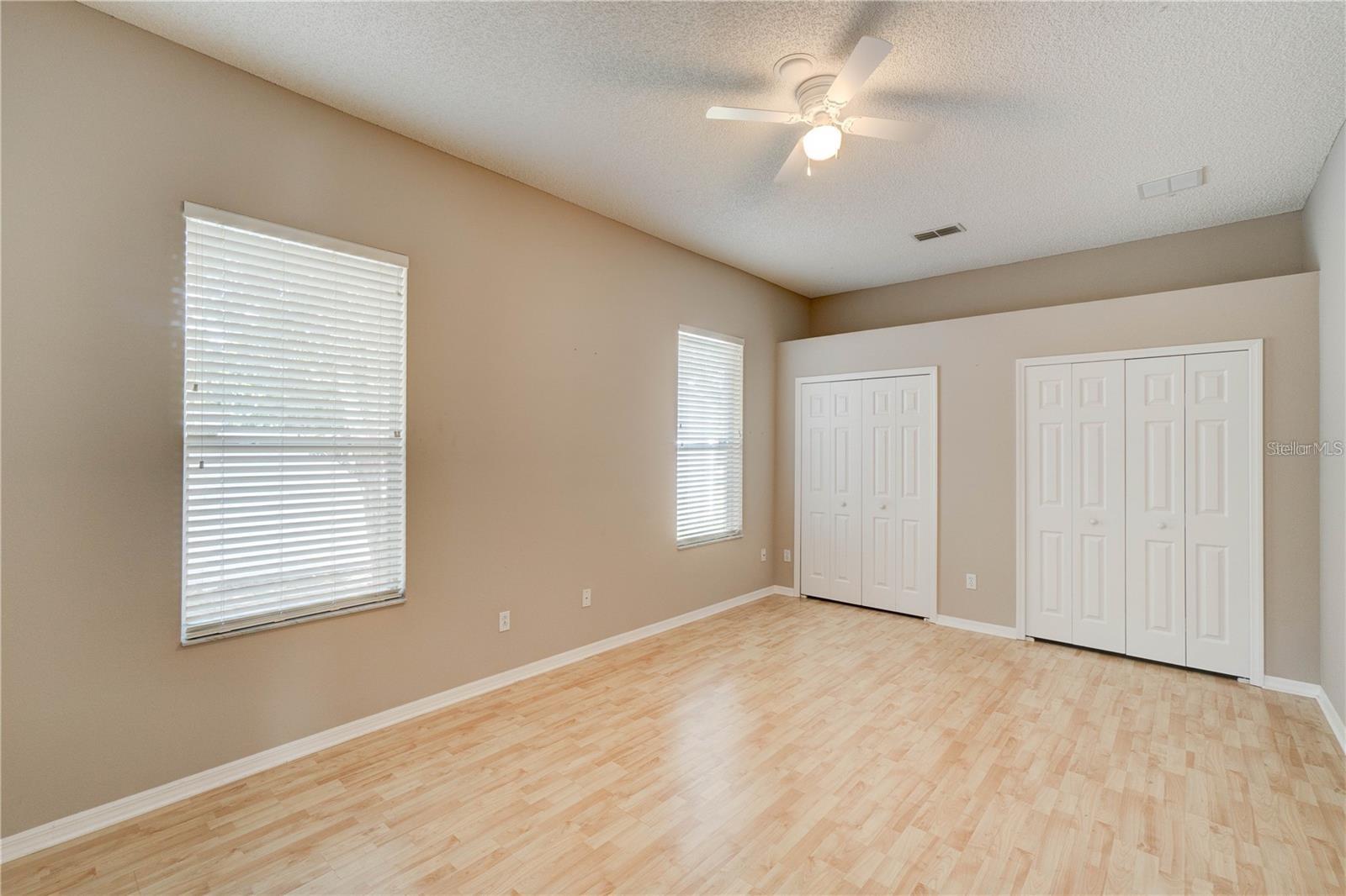 3237 NIGHT BREEZE LN