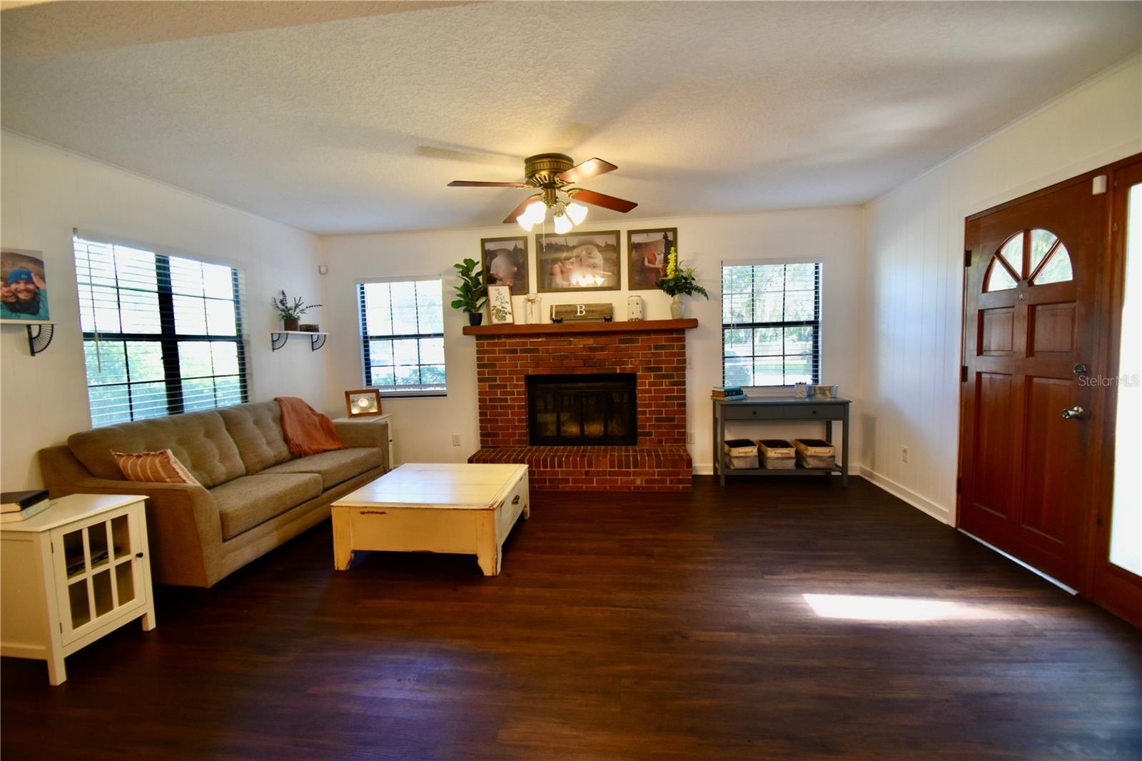 15 SMYRNA DR