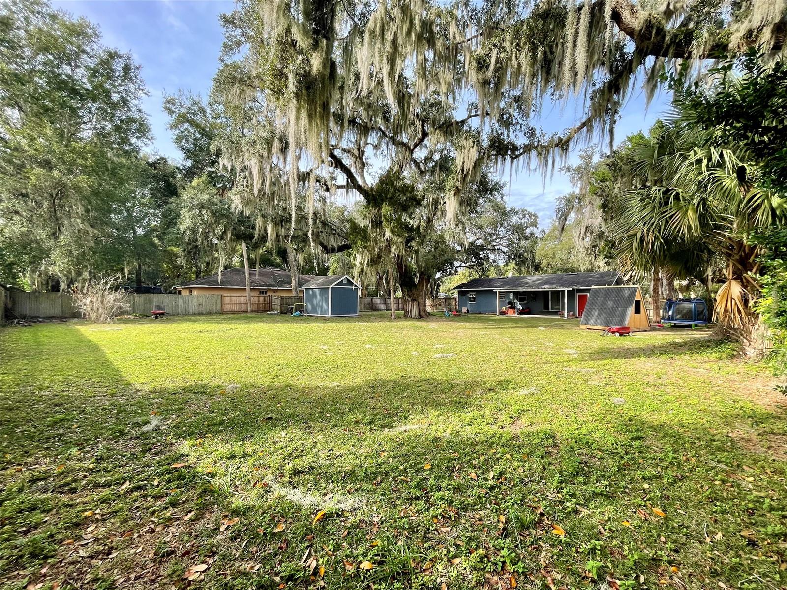 15 SMYRNA DR
