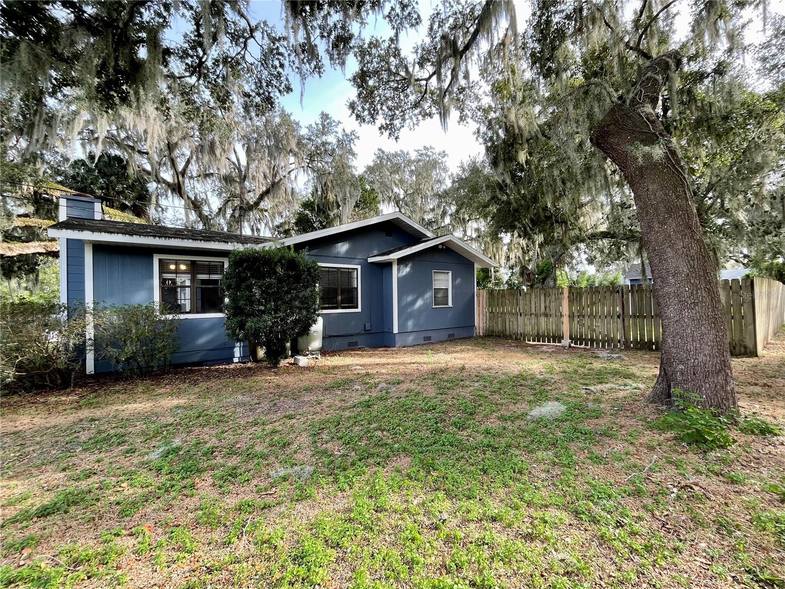 15 SMYRNA DR