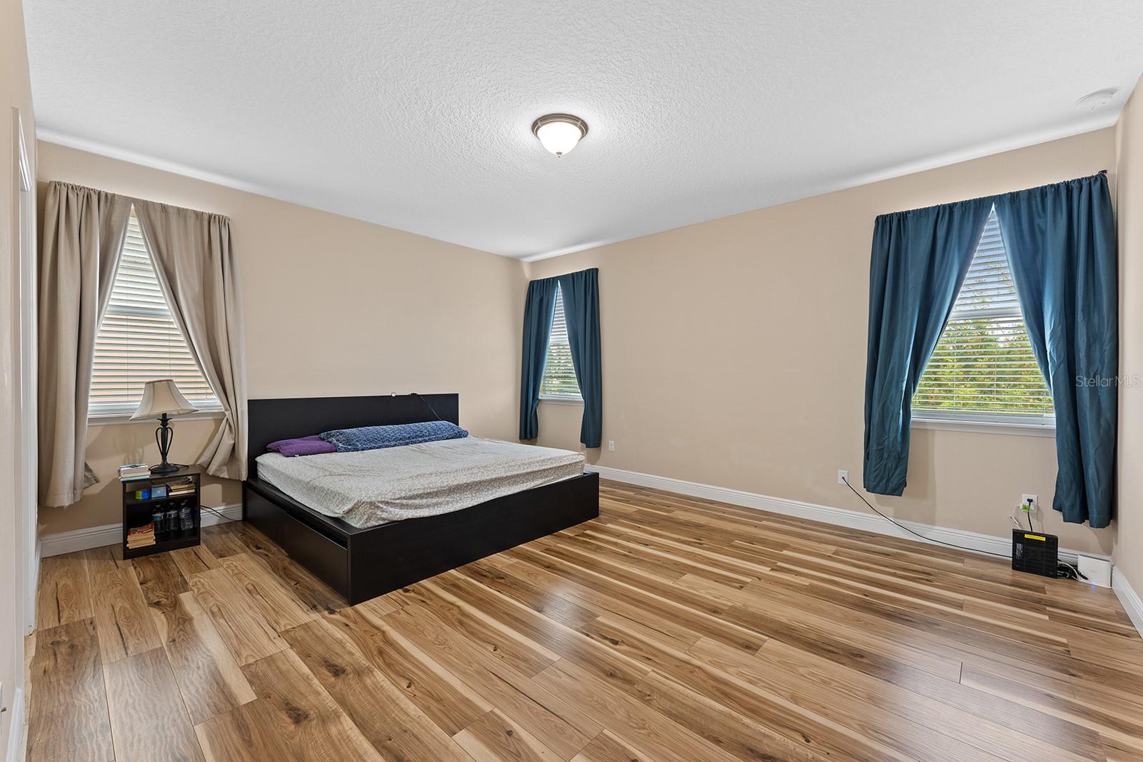 14775 GOLDEN SUNBURST AVE