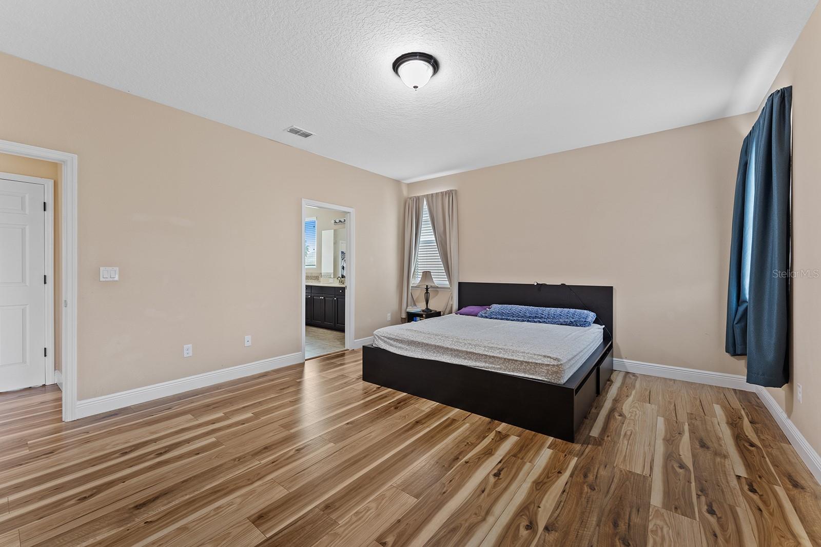 14775 GOLDEN SUNBURST AVE