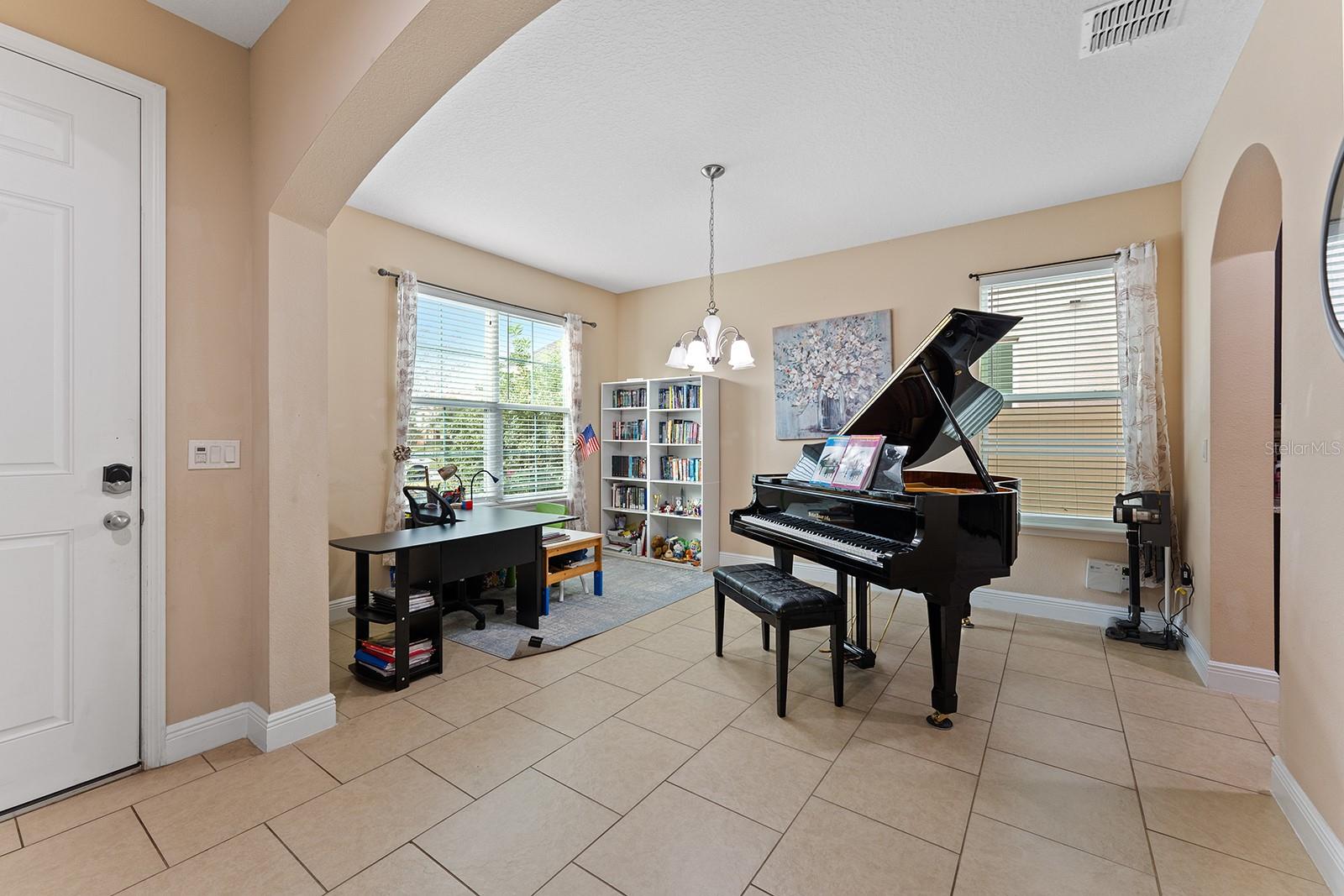 14775 GOLDEN SUNBURST AVE