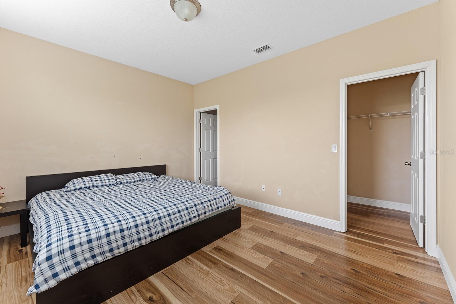 14775 GOLDEN SUNBURST AVE