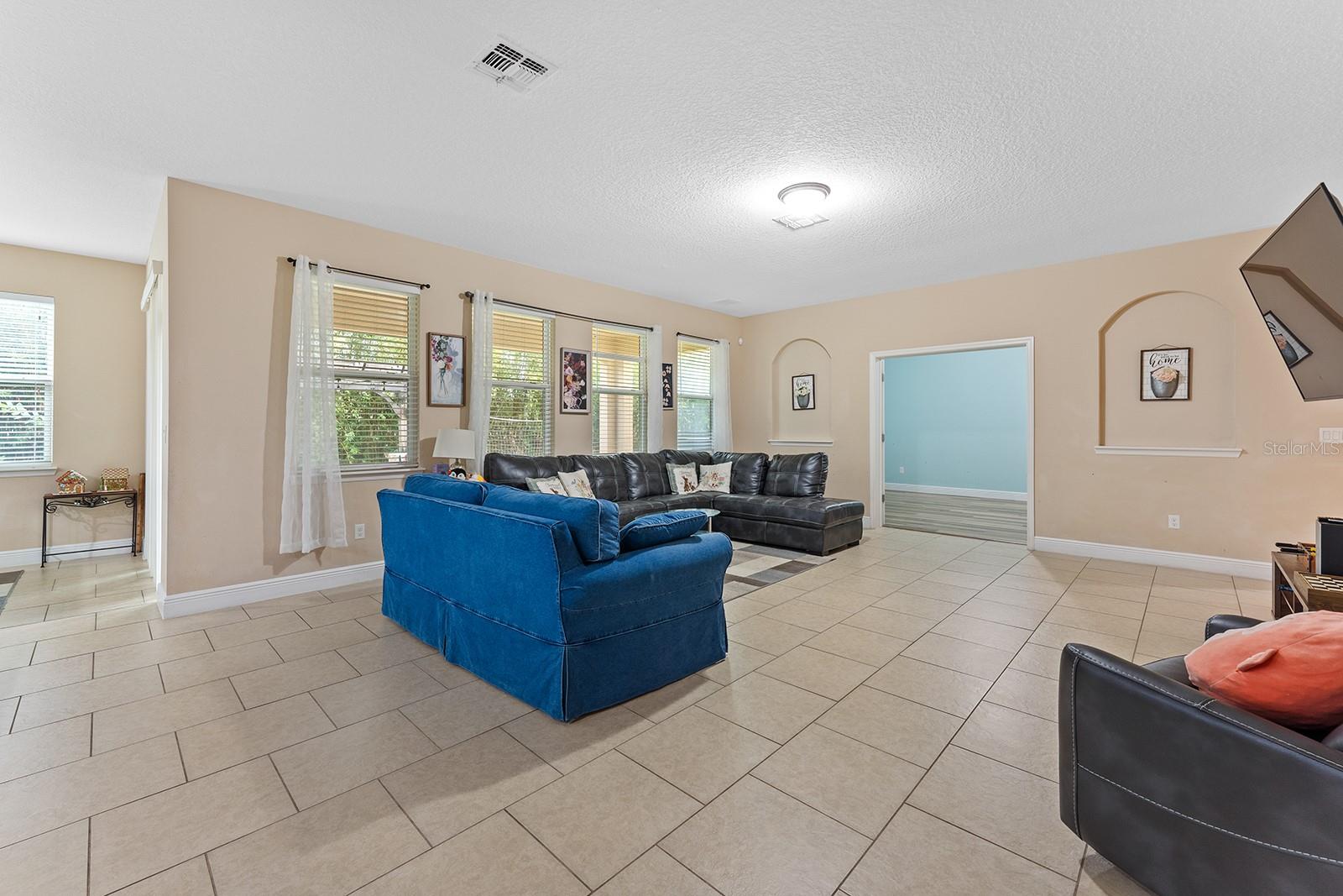 14775 GOLDEN SUNBURST AVE