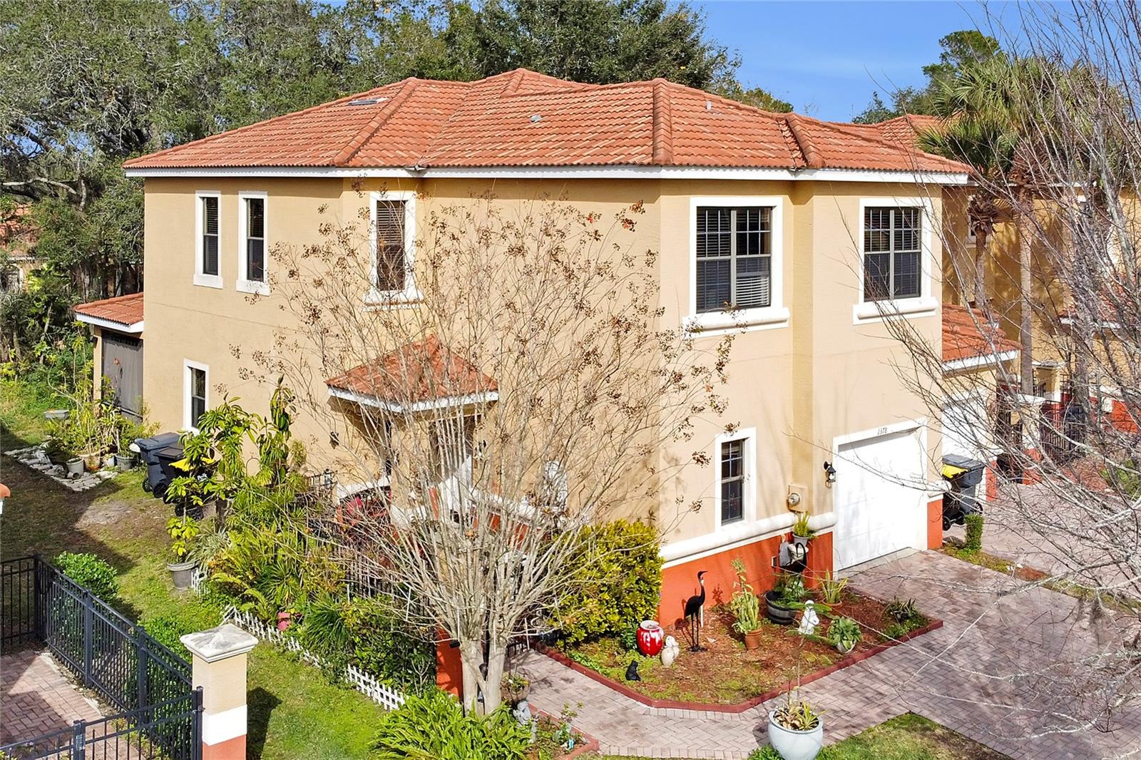 1378 PACIFIC RD
