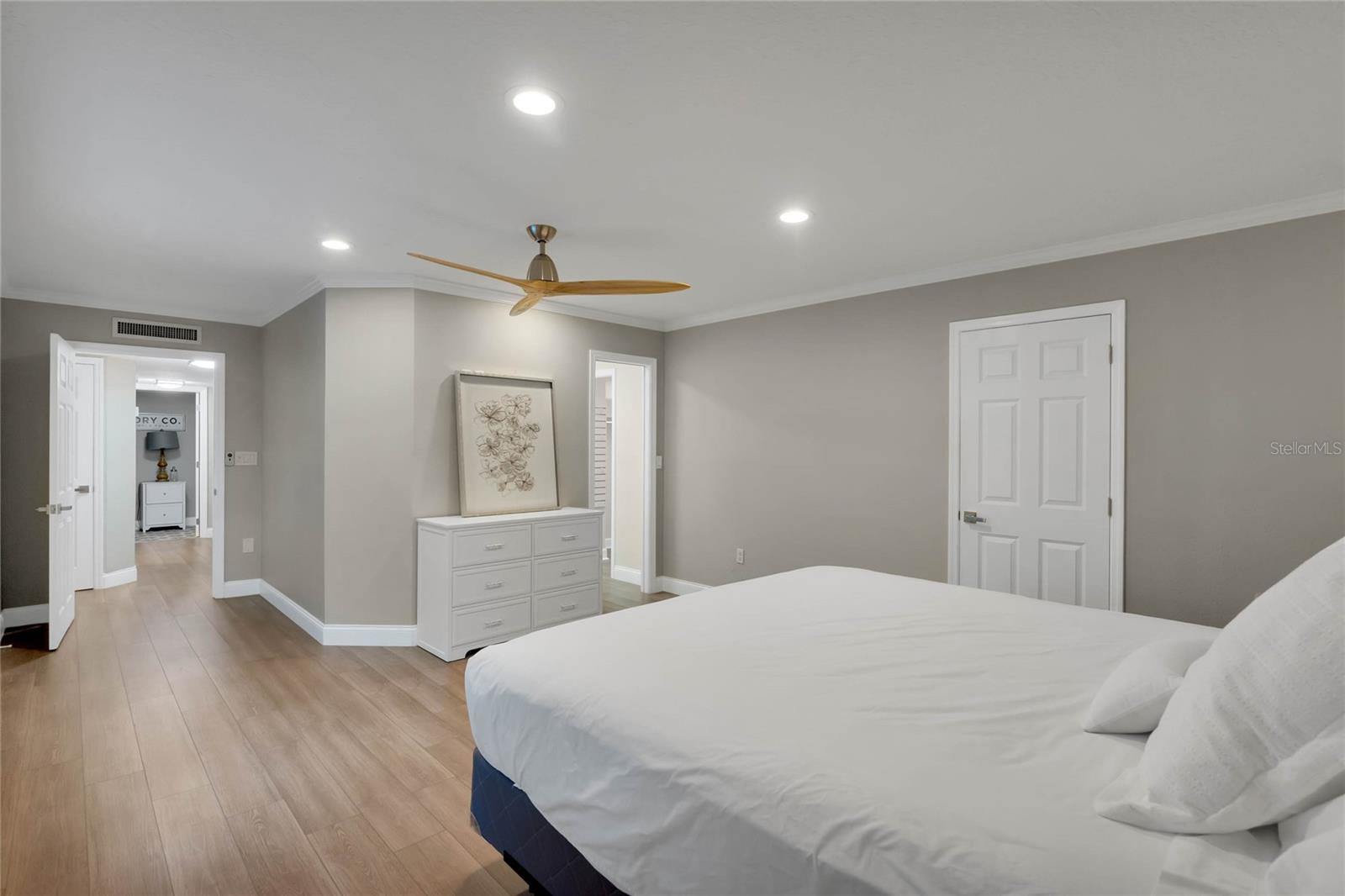 6212 MASTERS BLVD #301