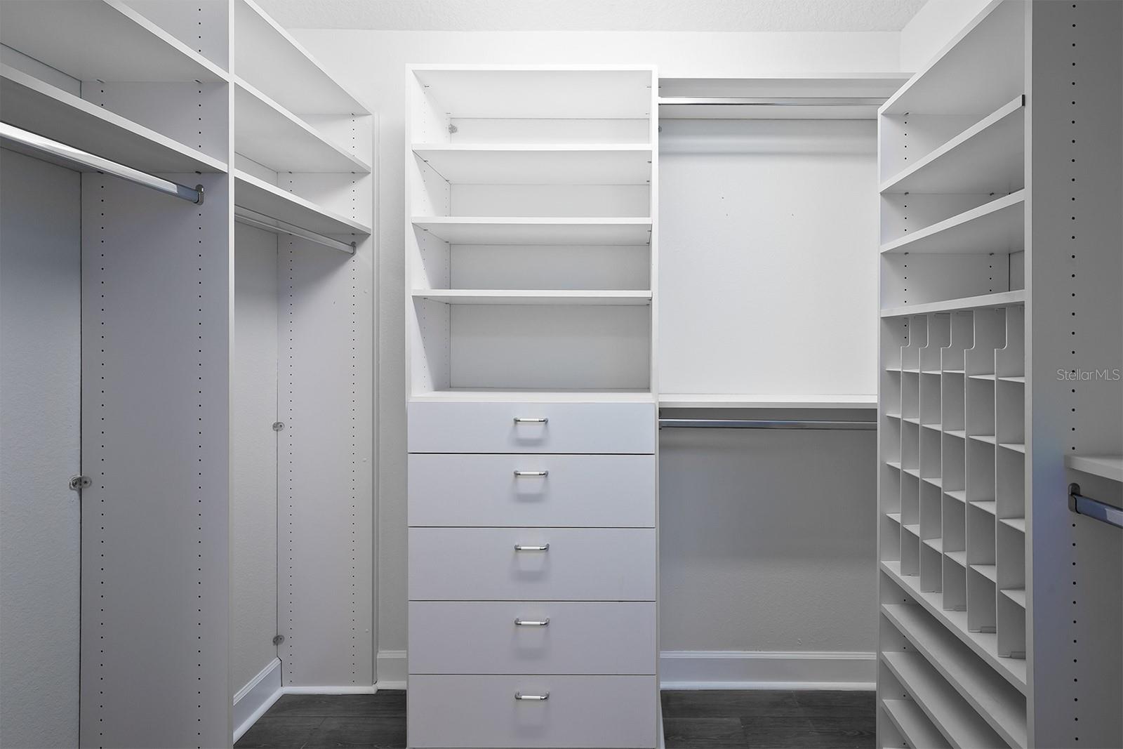 6212 MASTERS BLVD #301