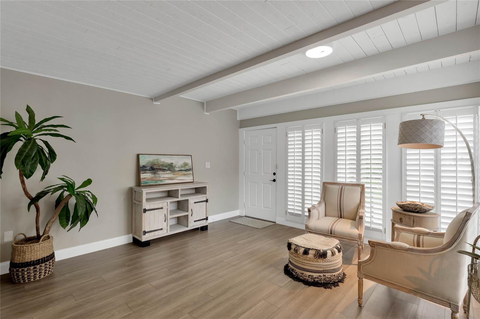 6212 MASTERS BLVD #301