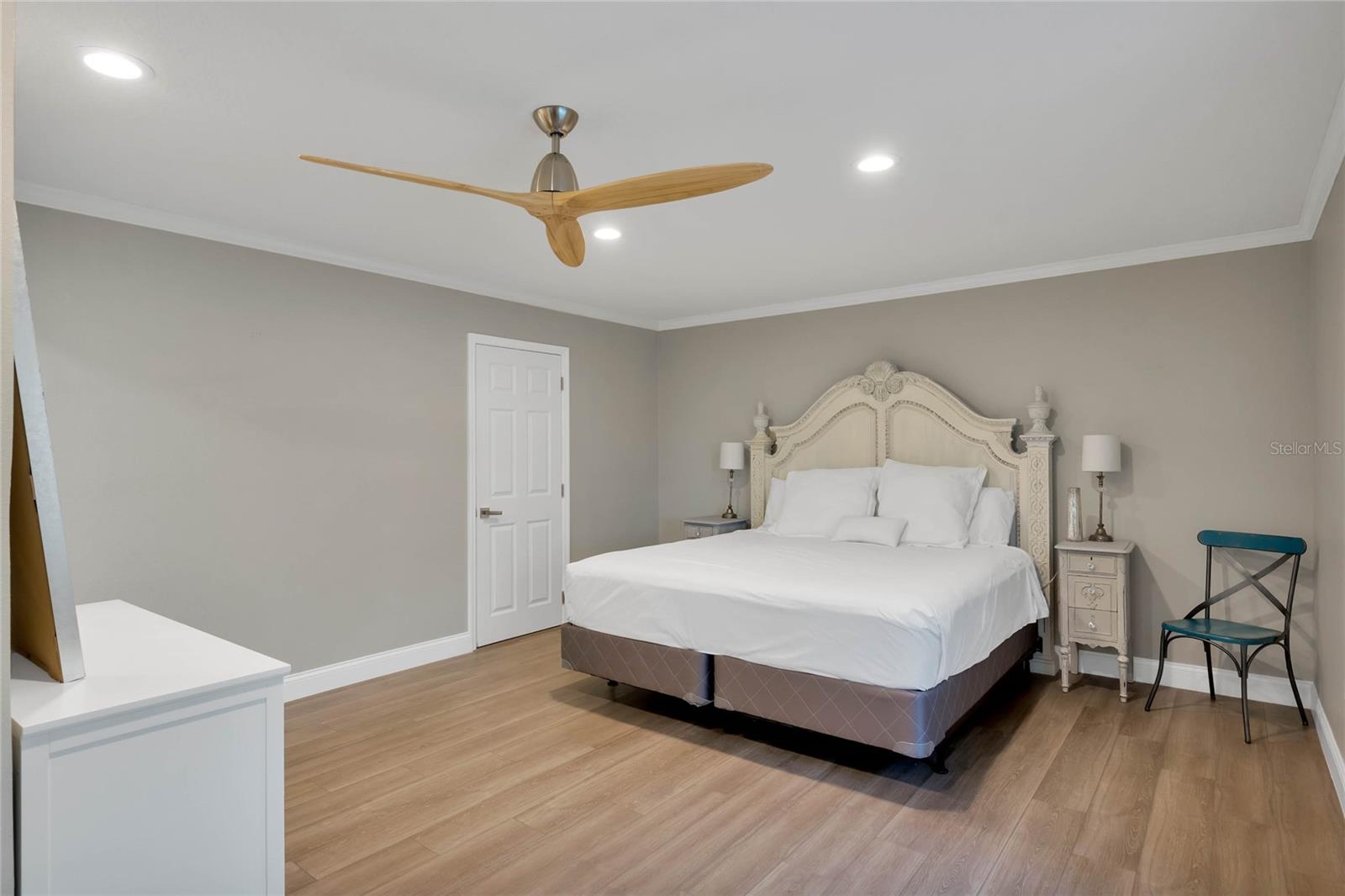 6212 MASTERS BLVD #301