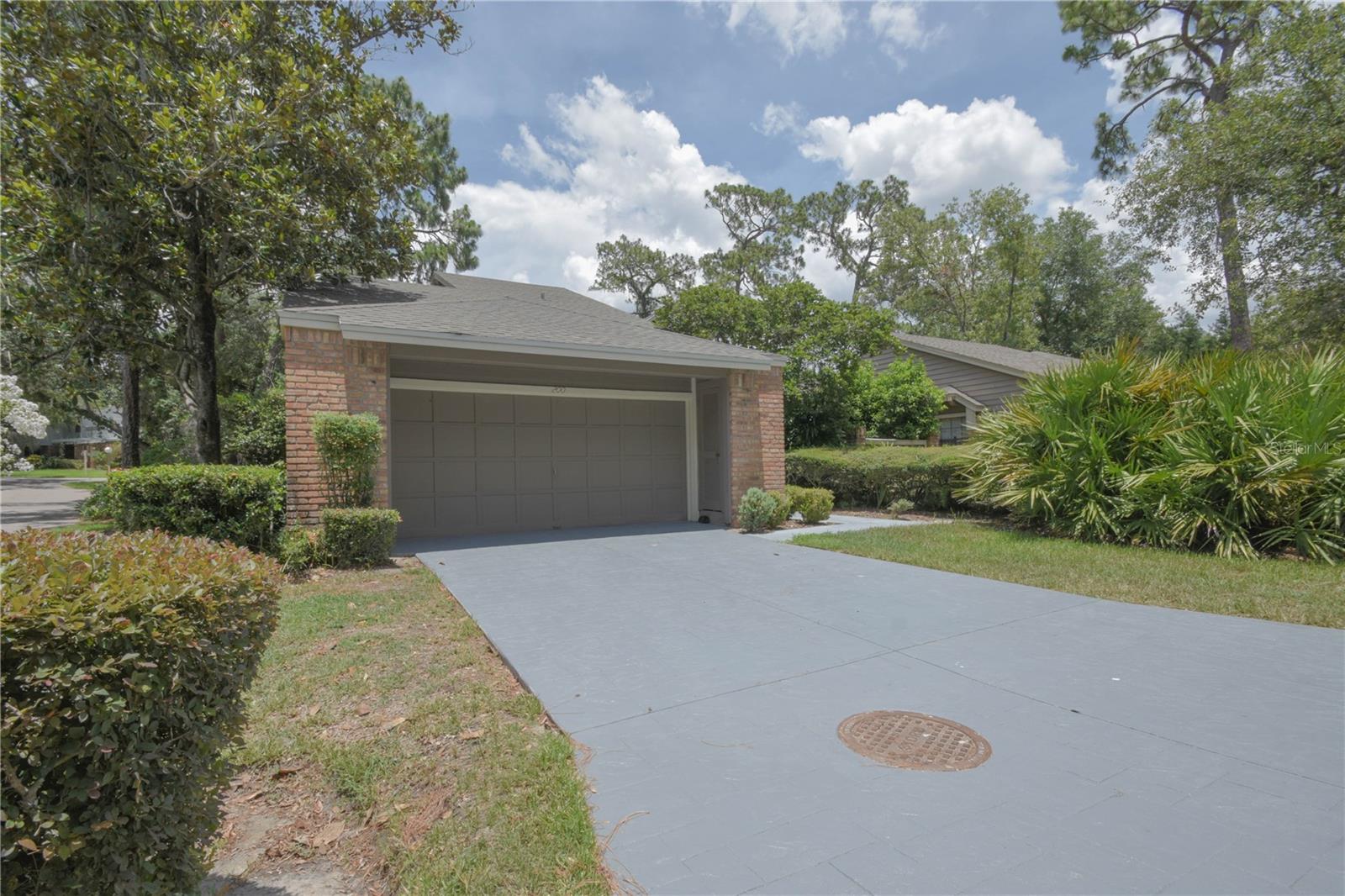 200 HUMMINGBIRD LN