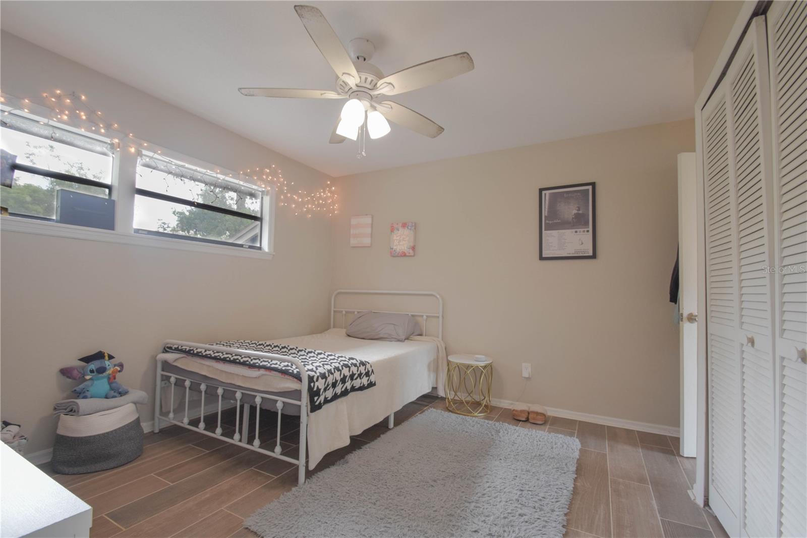 200 HUMMINGBIRD LN