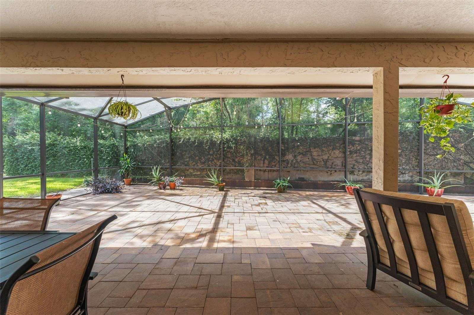 942 DEERWOOD LOOP