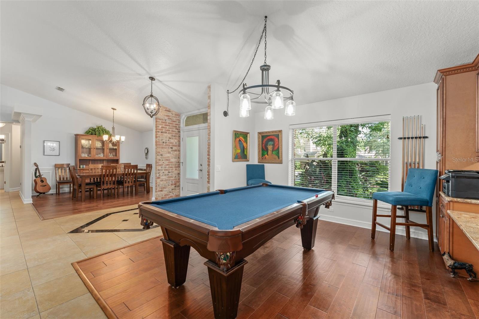 942 DEERWOOD LOOP