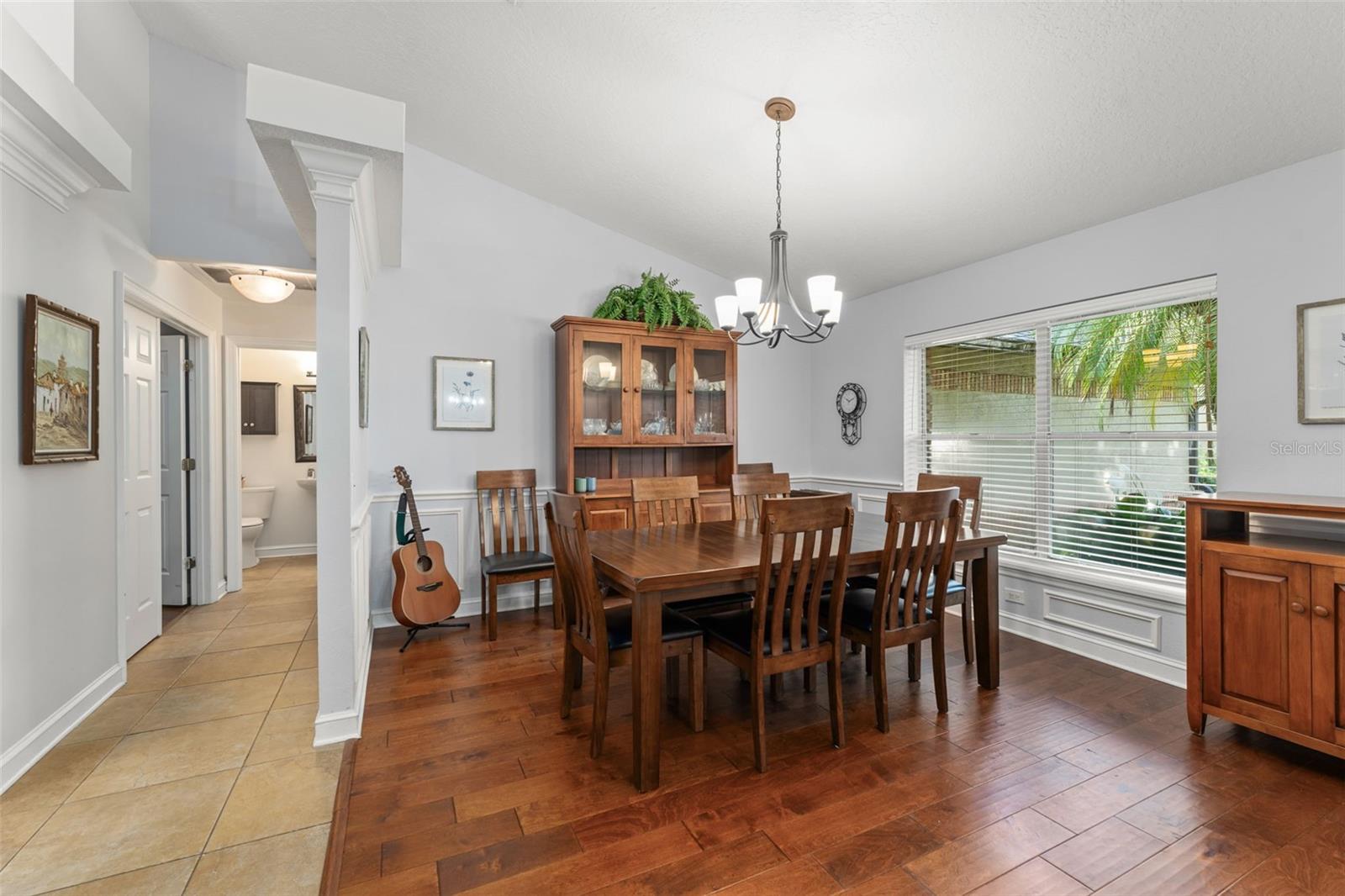 942 DEERWOOD LOOP