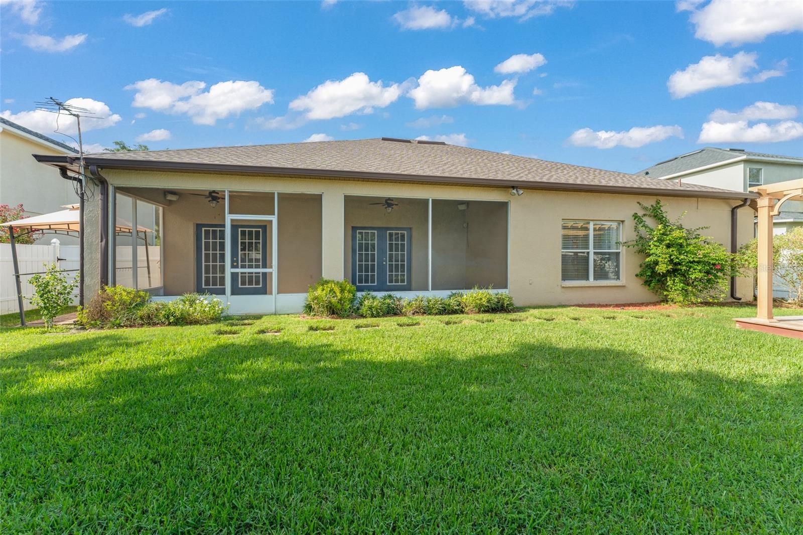 5864 AUTUMN CHASE CIR