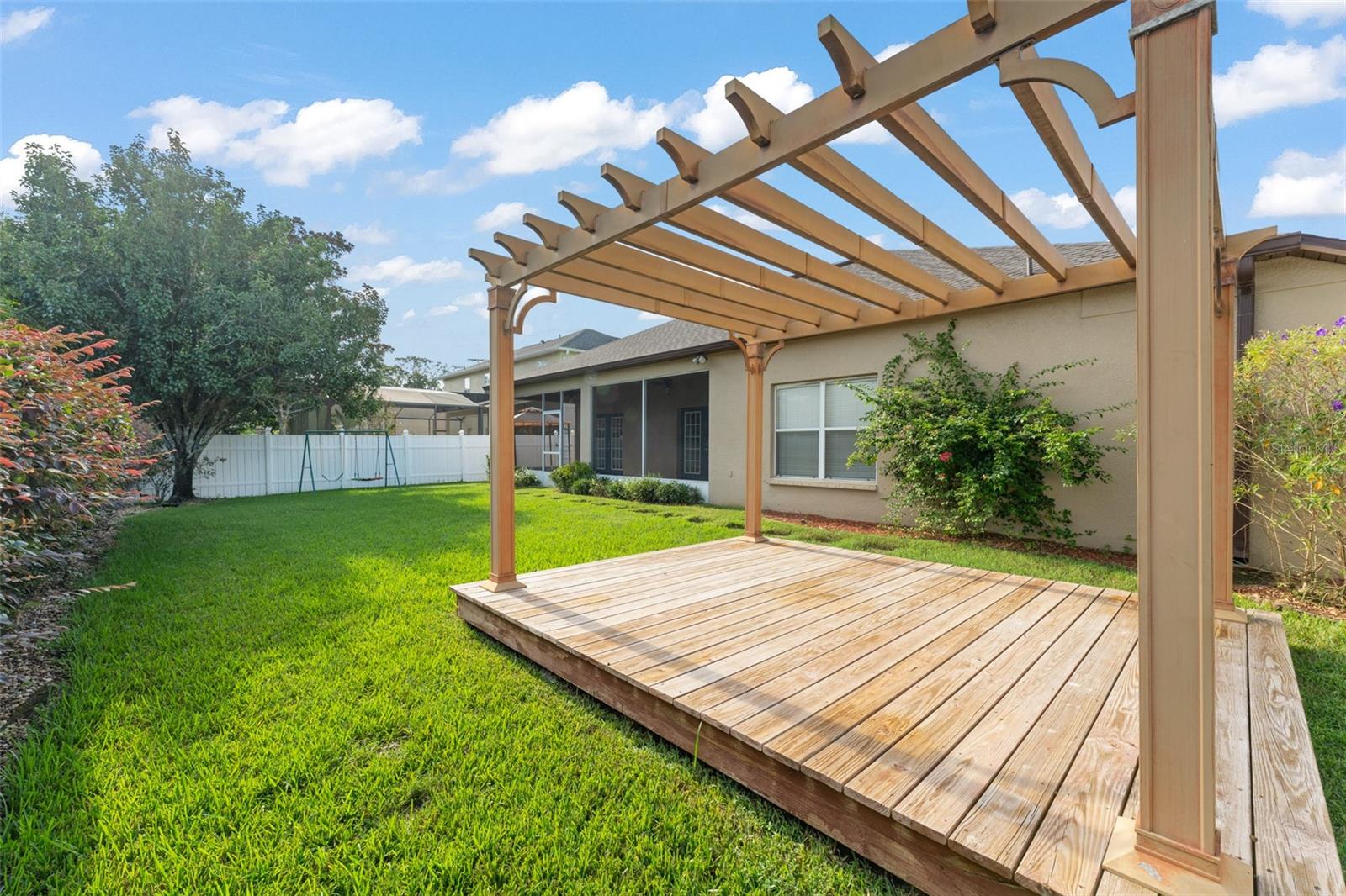5864 AUTUMN CHASE CIR