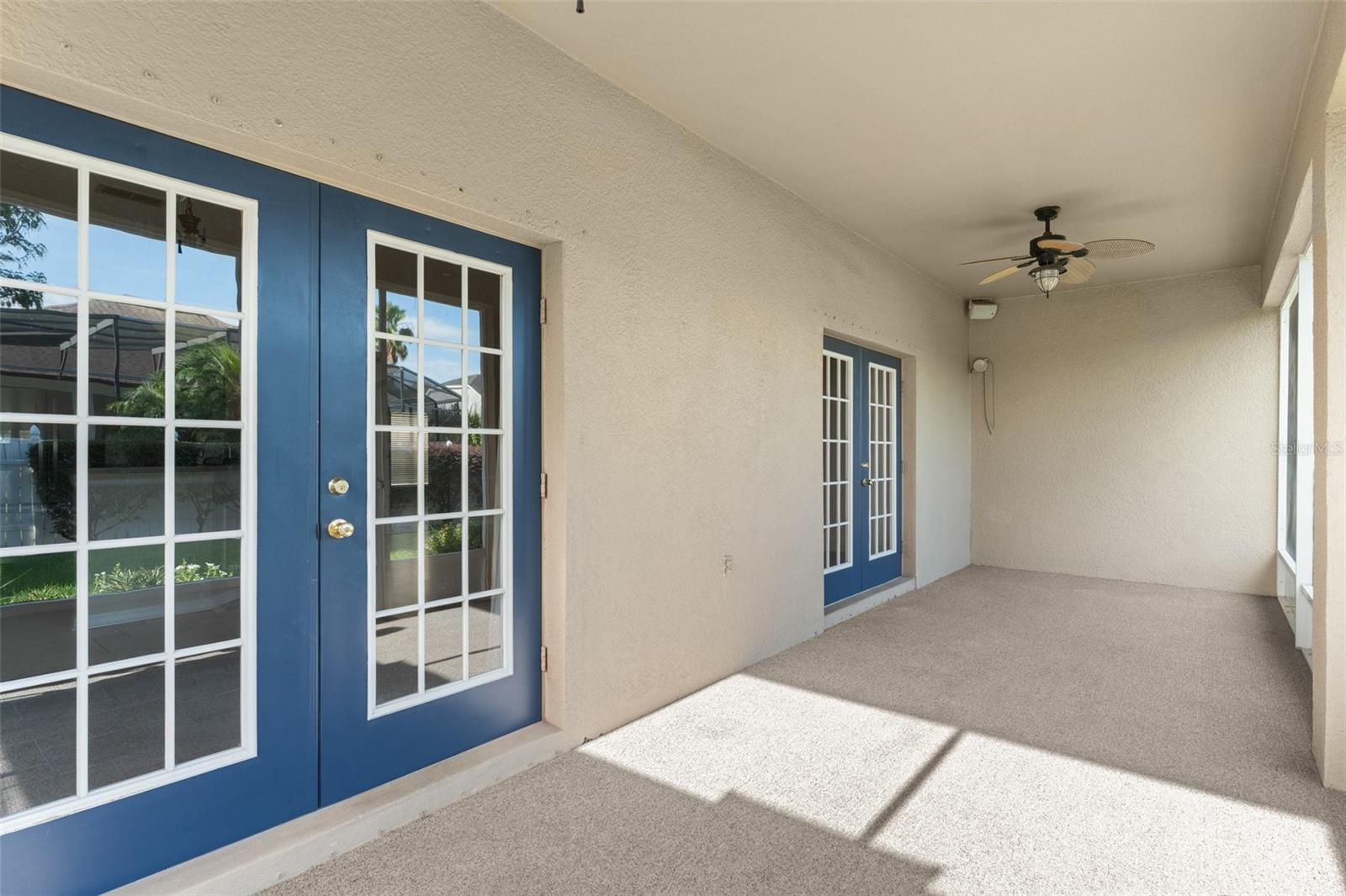 5864 AUTUMN CHASE CIR