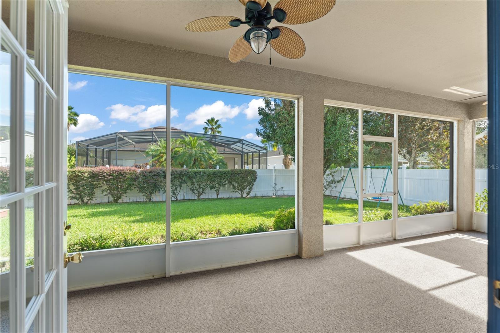 5864 AUTUMN CHASE CIR