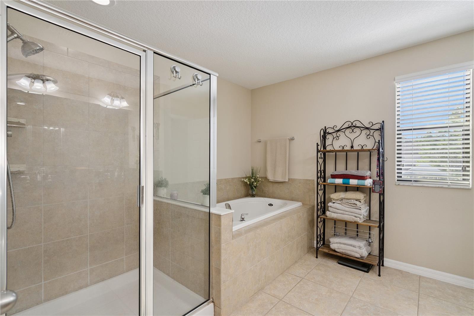 10000 LEYBURN CT
