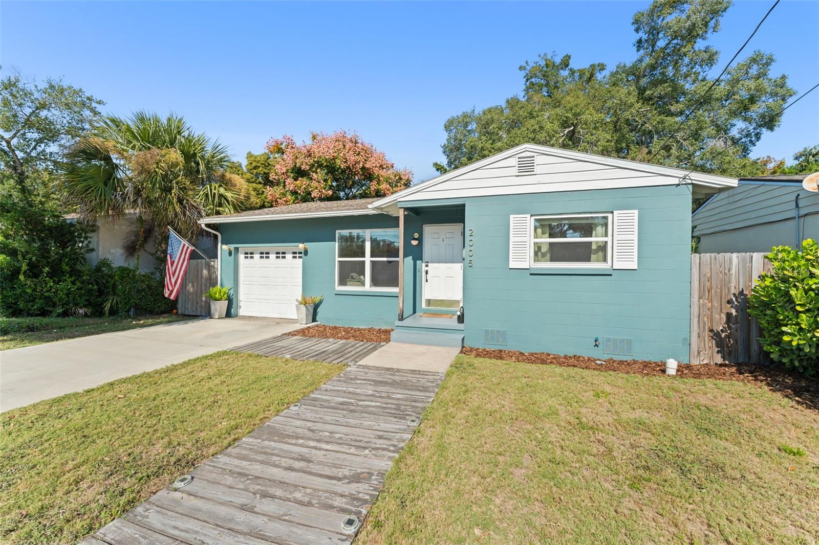 2005 VIRGINIA DR