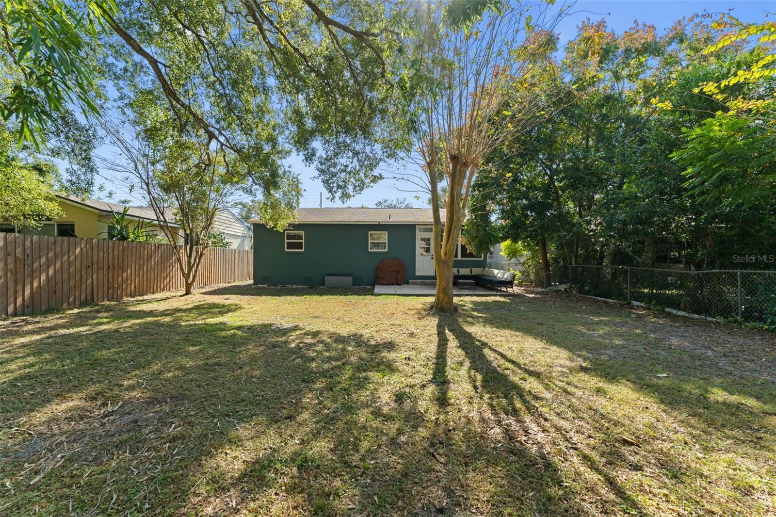 2005 VIRGINIA DR