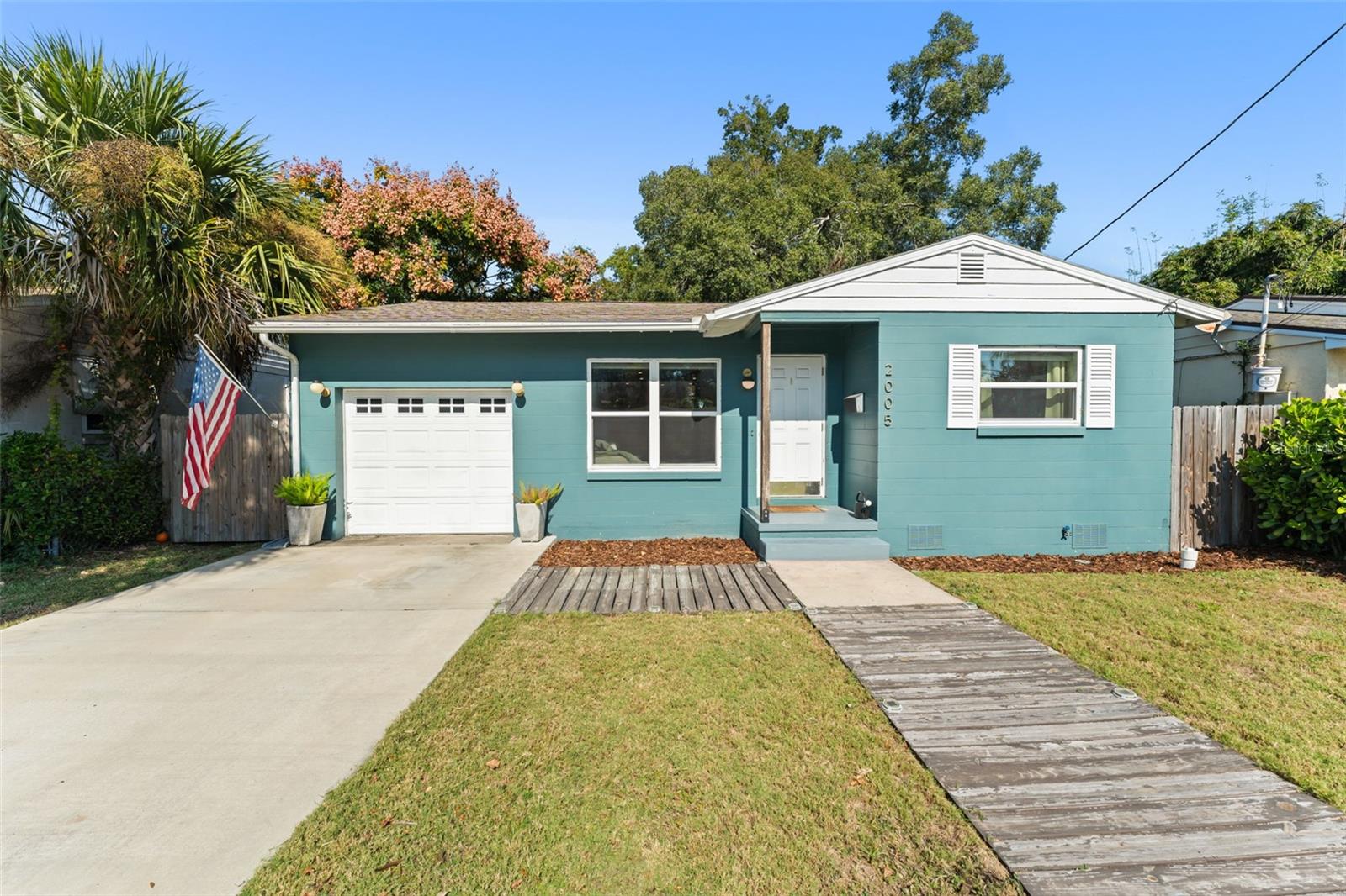 2005 VIRGINIA DR