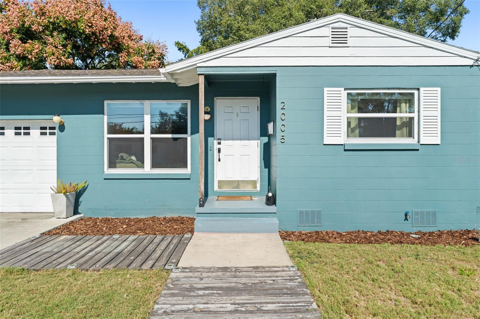 2005 VIRGINIA DR