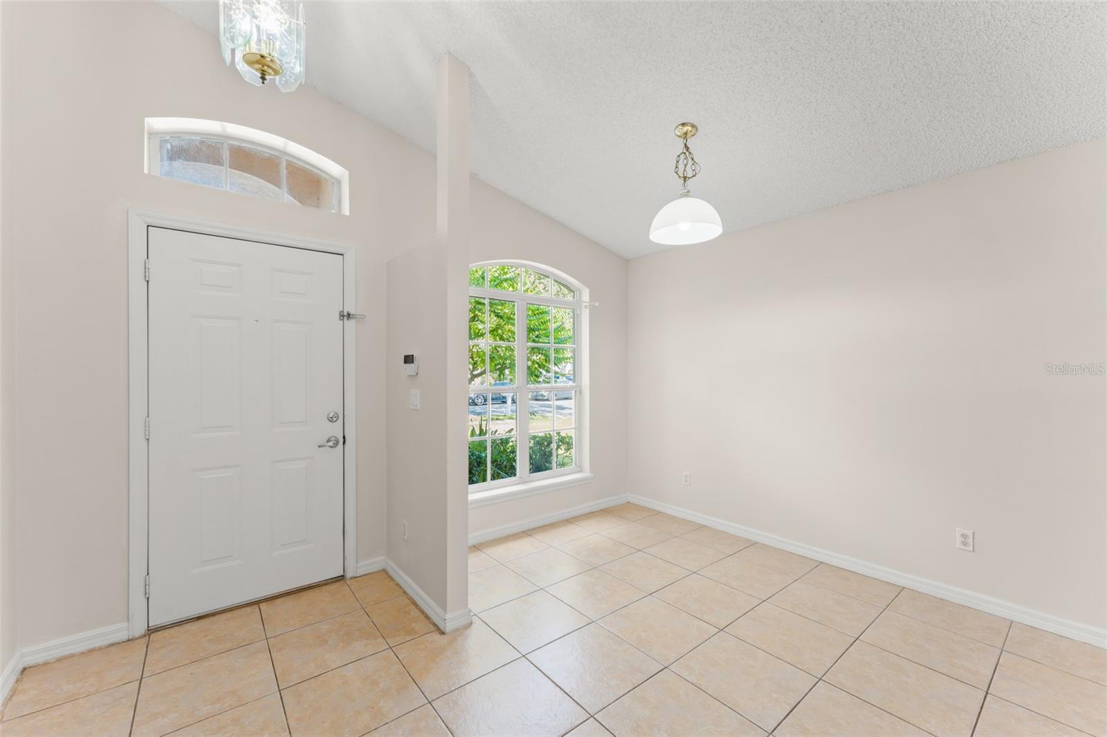 2374 BLUE SAPPHIRE CIR