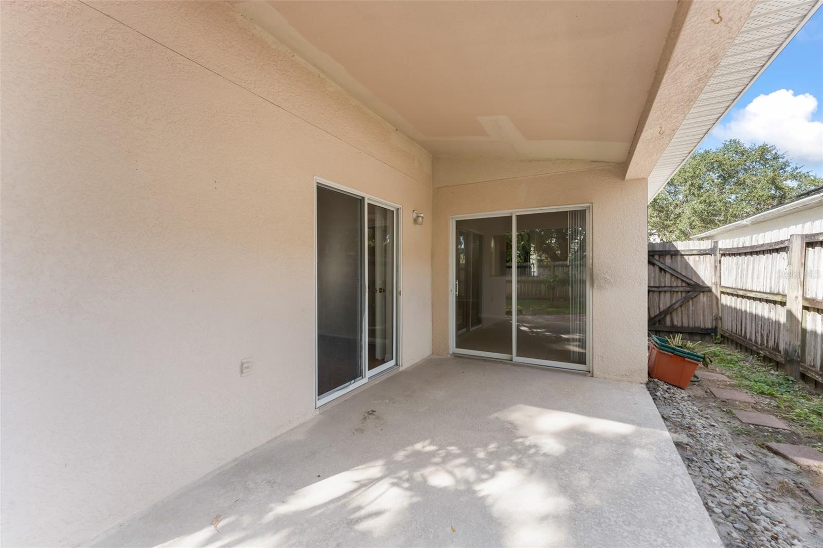 2374 BLUE SAPPHIRE CIR