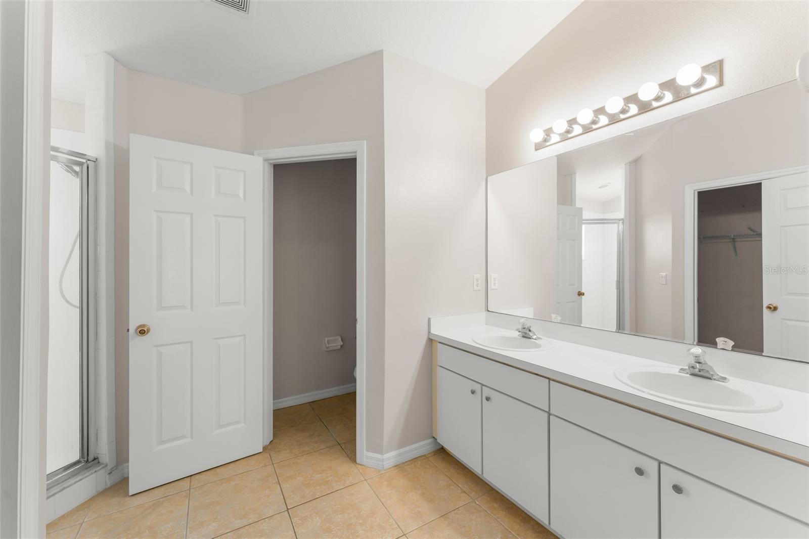 2374 BLUE SAPPHIRE CIR