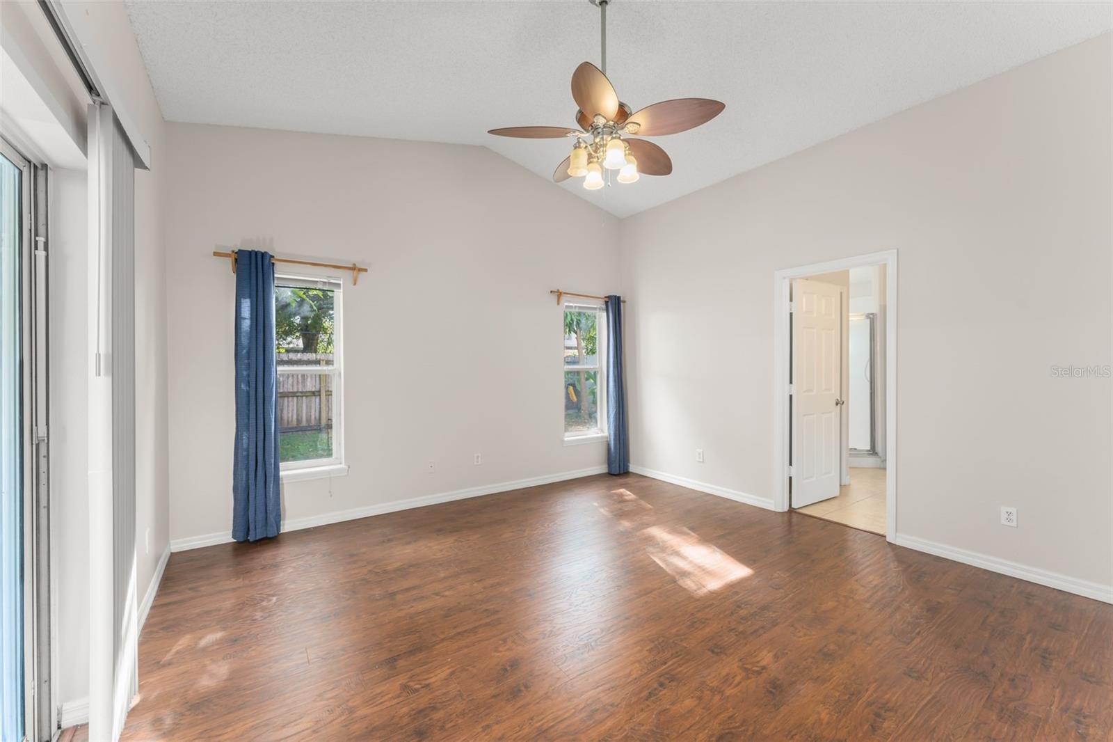 2374 BLUE SAPPHIRE CIR