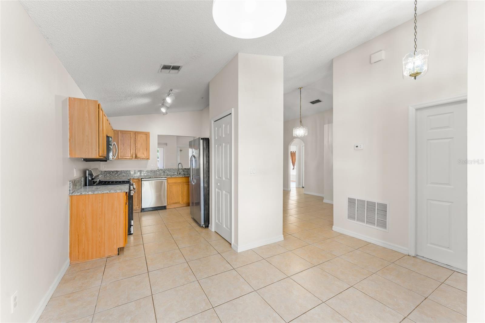 2374 BLUE SAPPHIRE CIR
