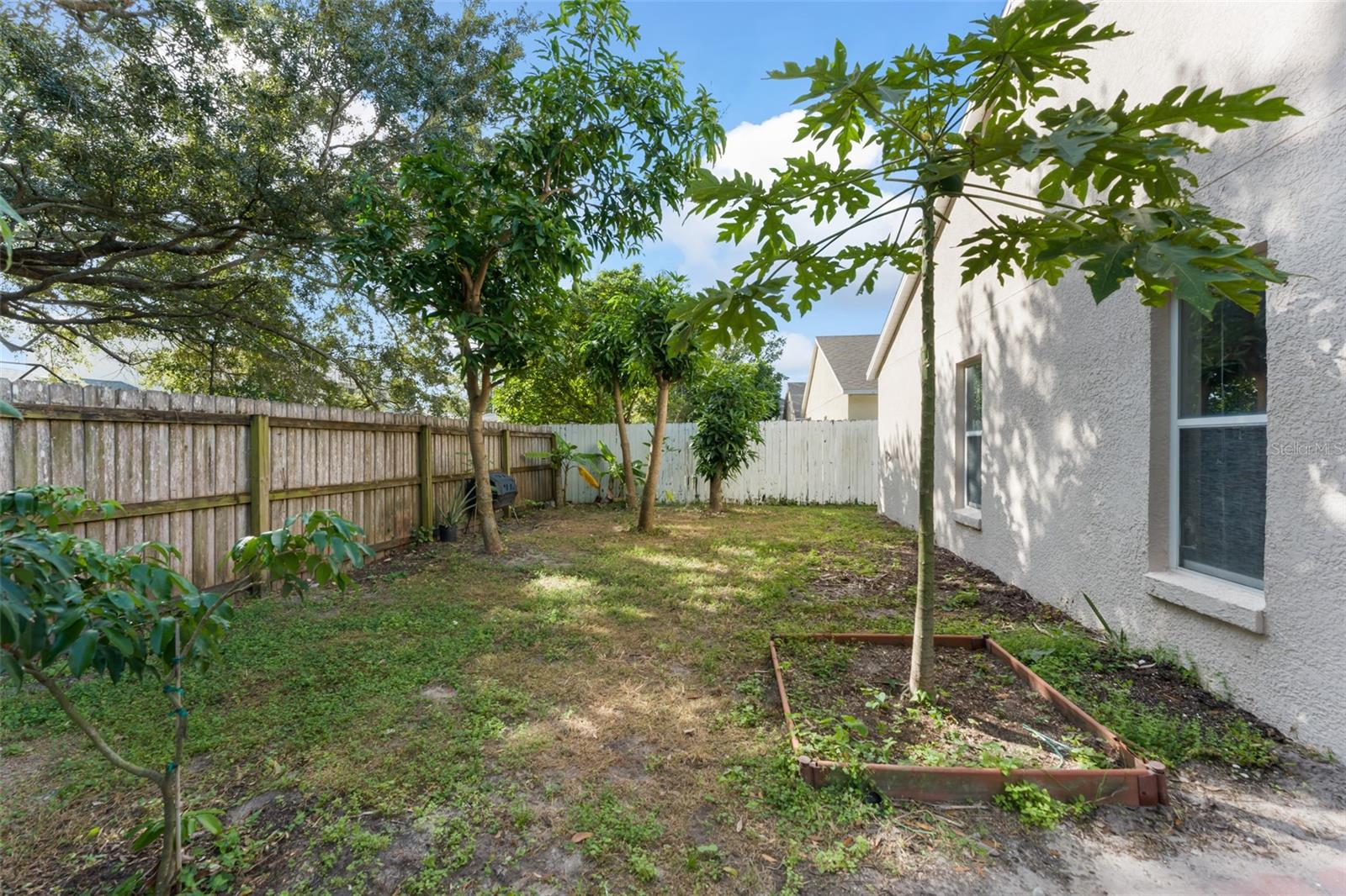 2374 BLUE SAPPHIRE CIR