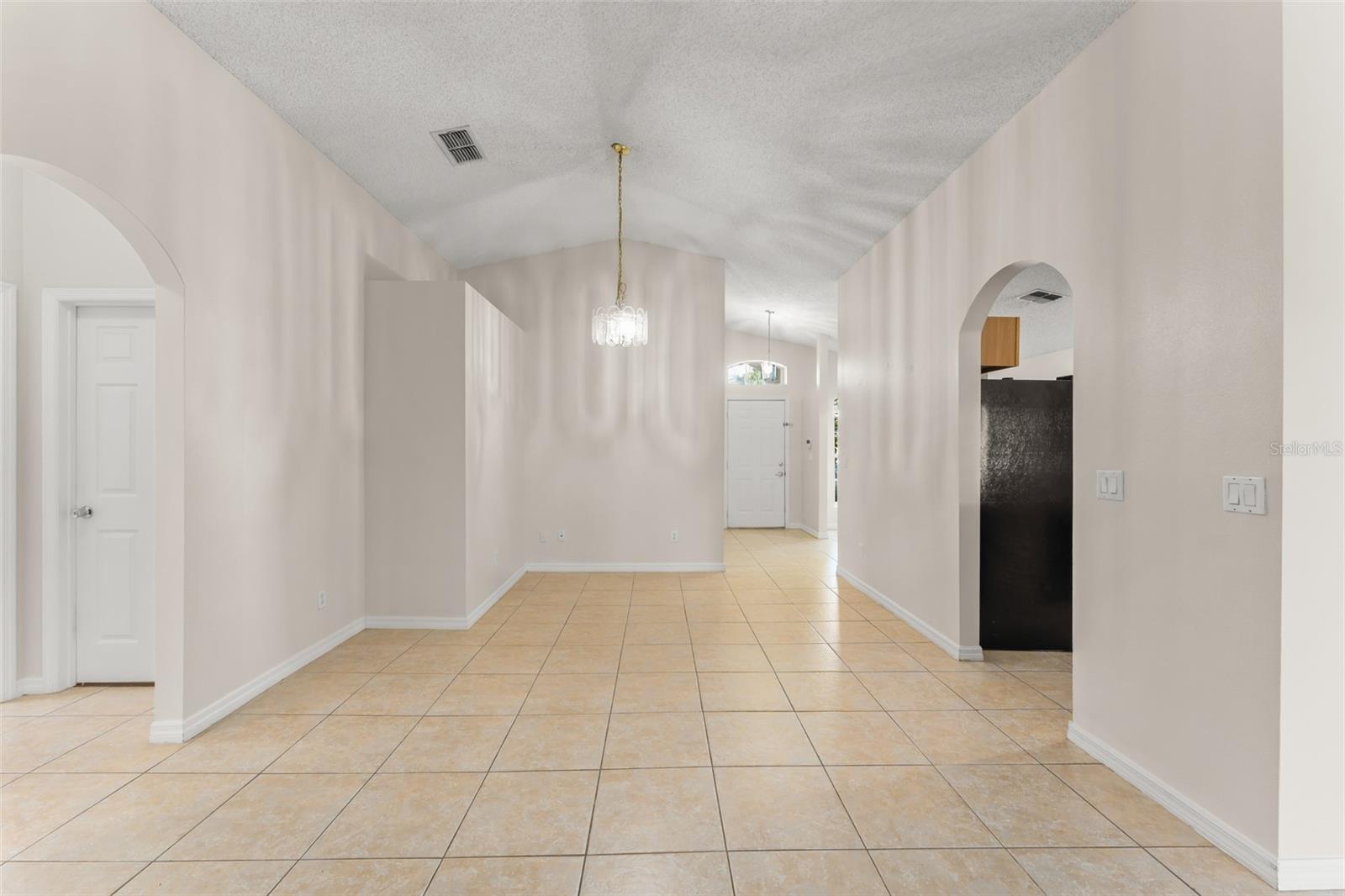 2374 BLUE SAPPHIRE CIR