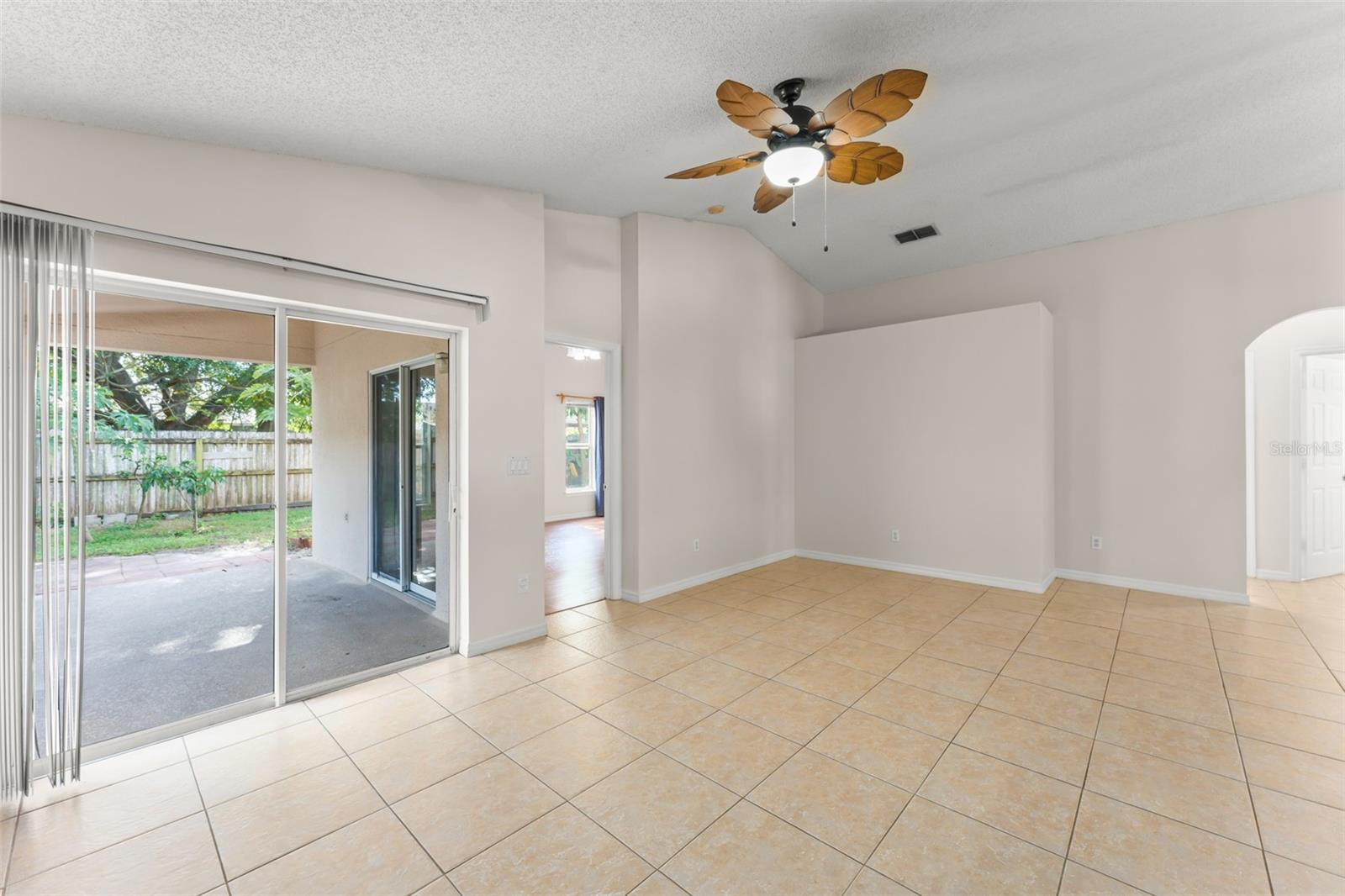2374 BLUE SAPPHIRE CIR