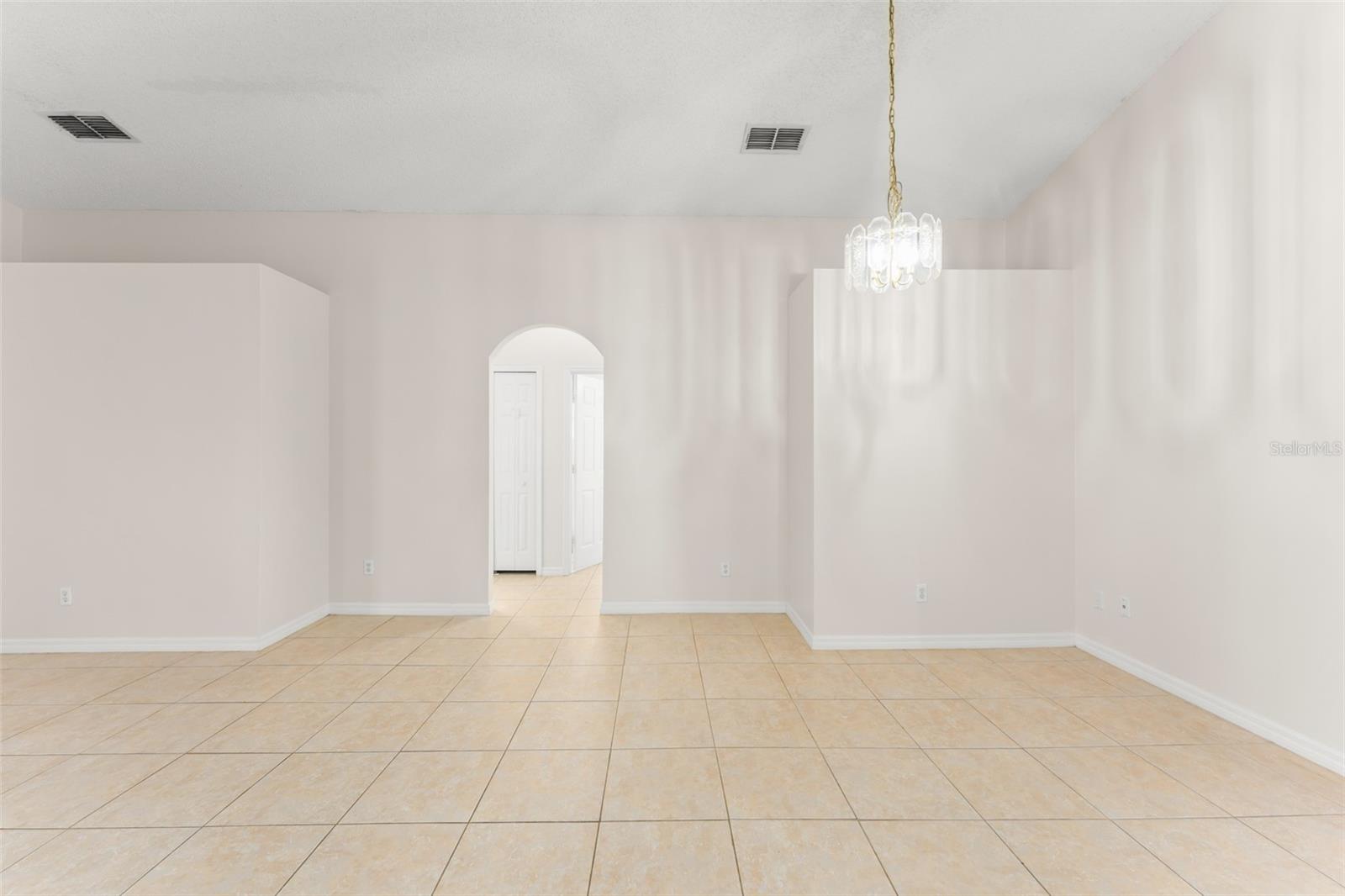 2374 BLUE SAPPHIRE CIR