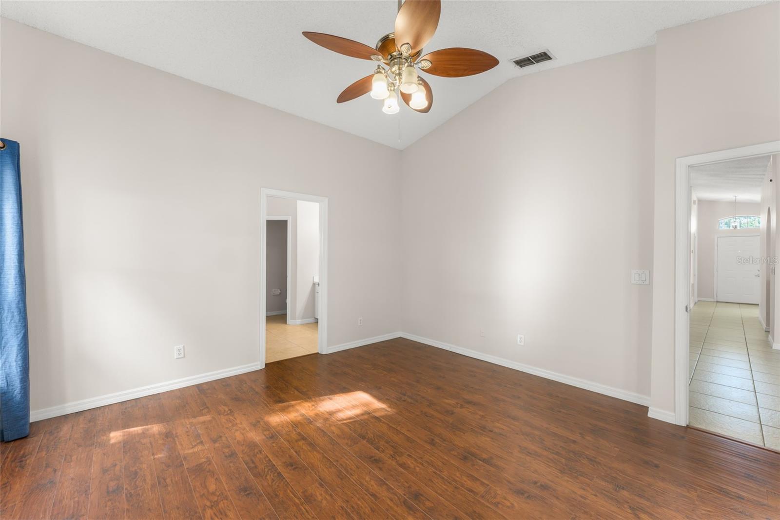 2374 BLUE SAPPHIRE CIR