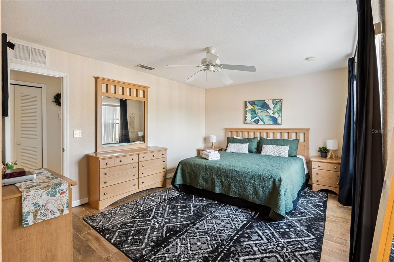2715 ROADSTER LN