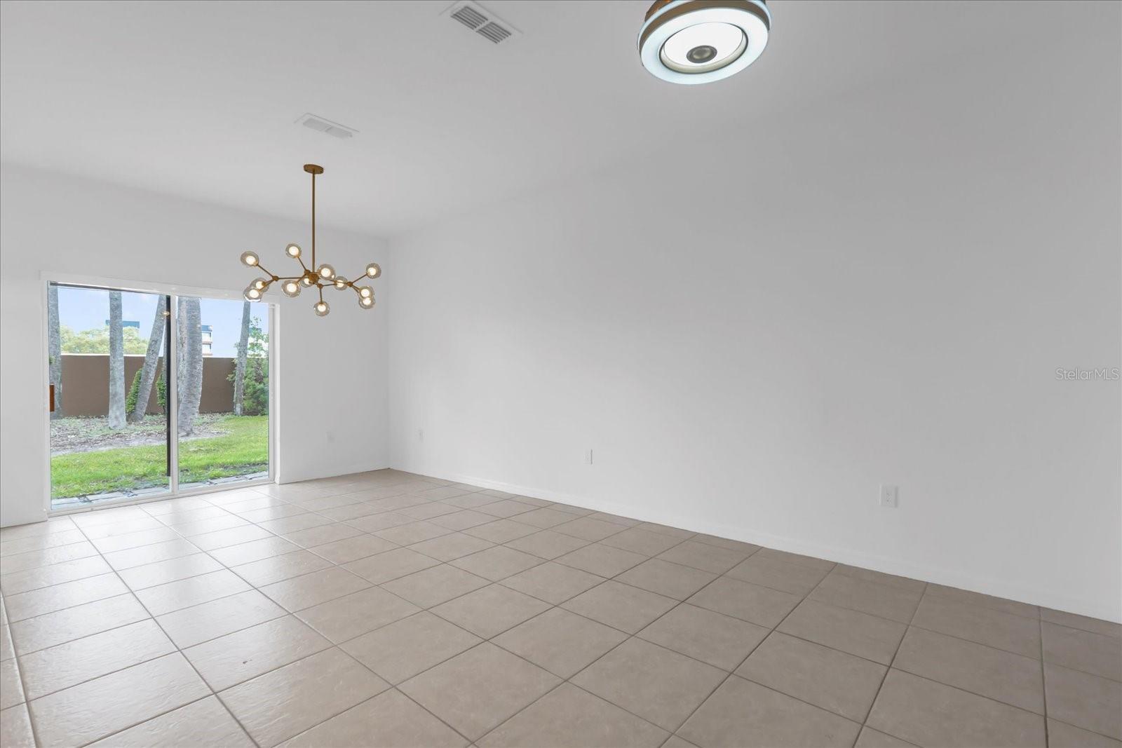 10815 SAVANNAH LANDING CIR