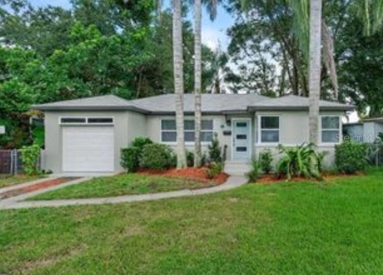 725 PALM DR