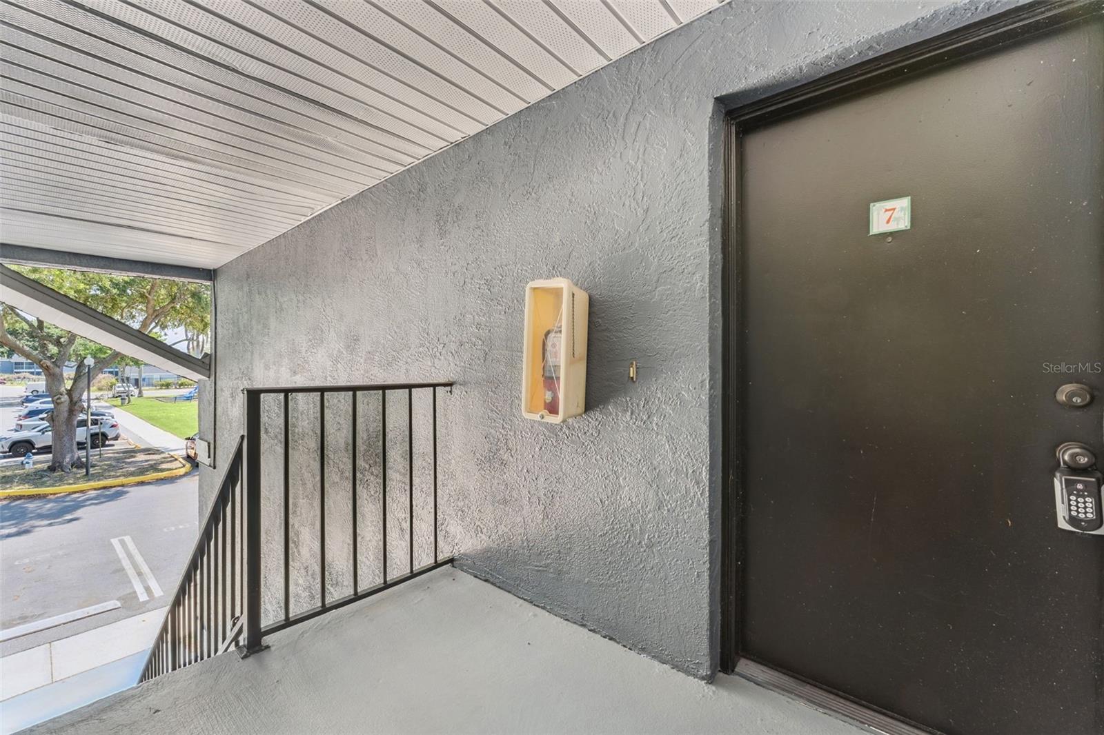 4202 PERSHING POINTE PL #7