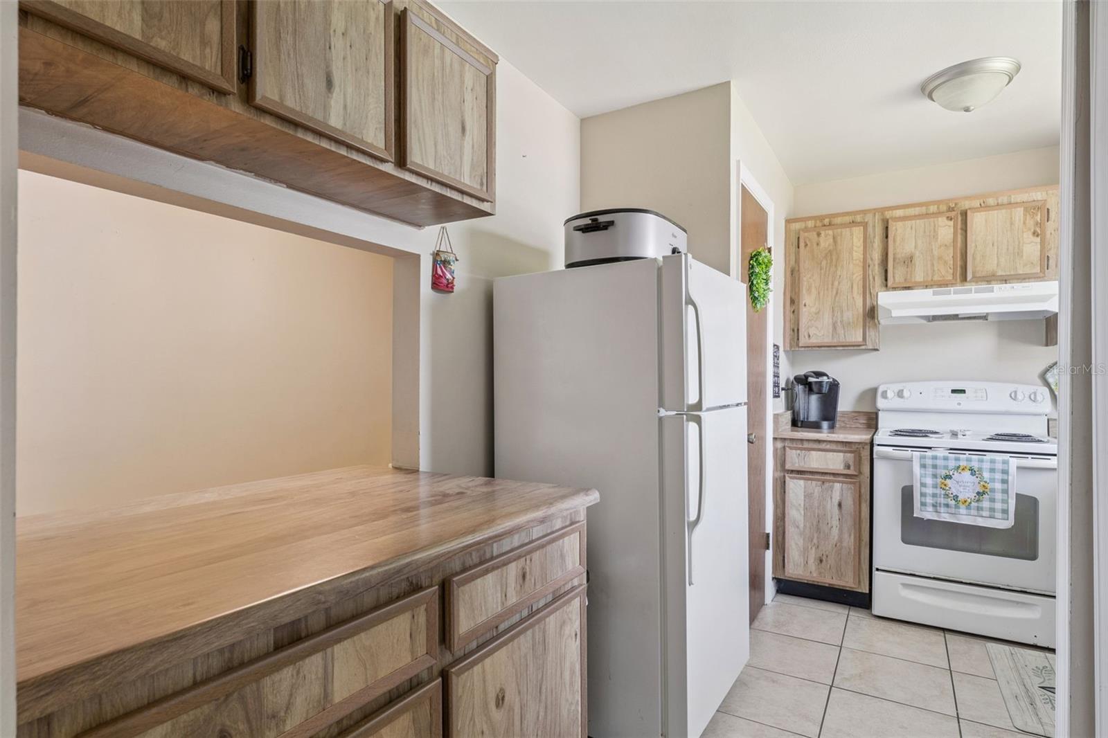 4202 PERSHING POINTE PL #7